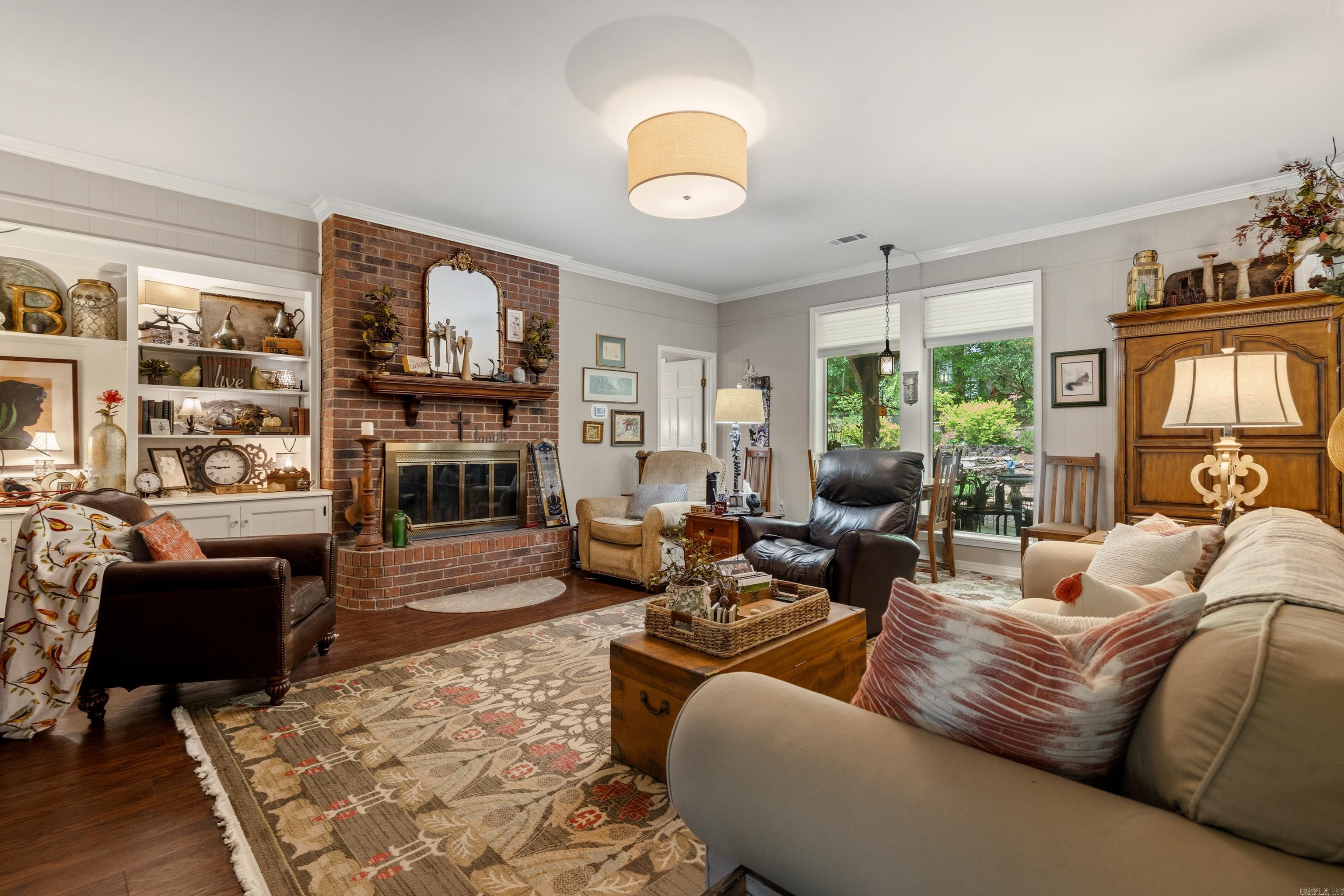 WOODRIDGE ESTATES ADDN - Residential