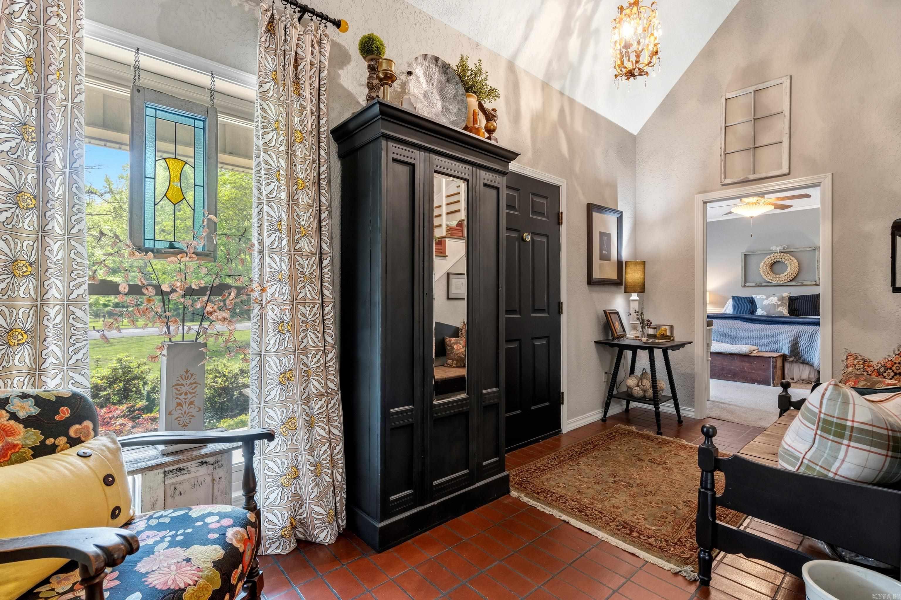 WOODRIDGE ESTATES ADDN - Residential