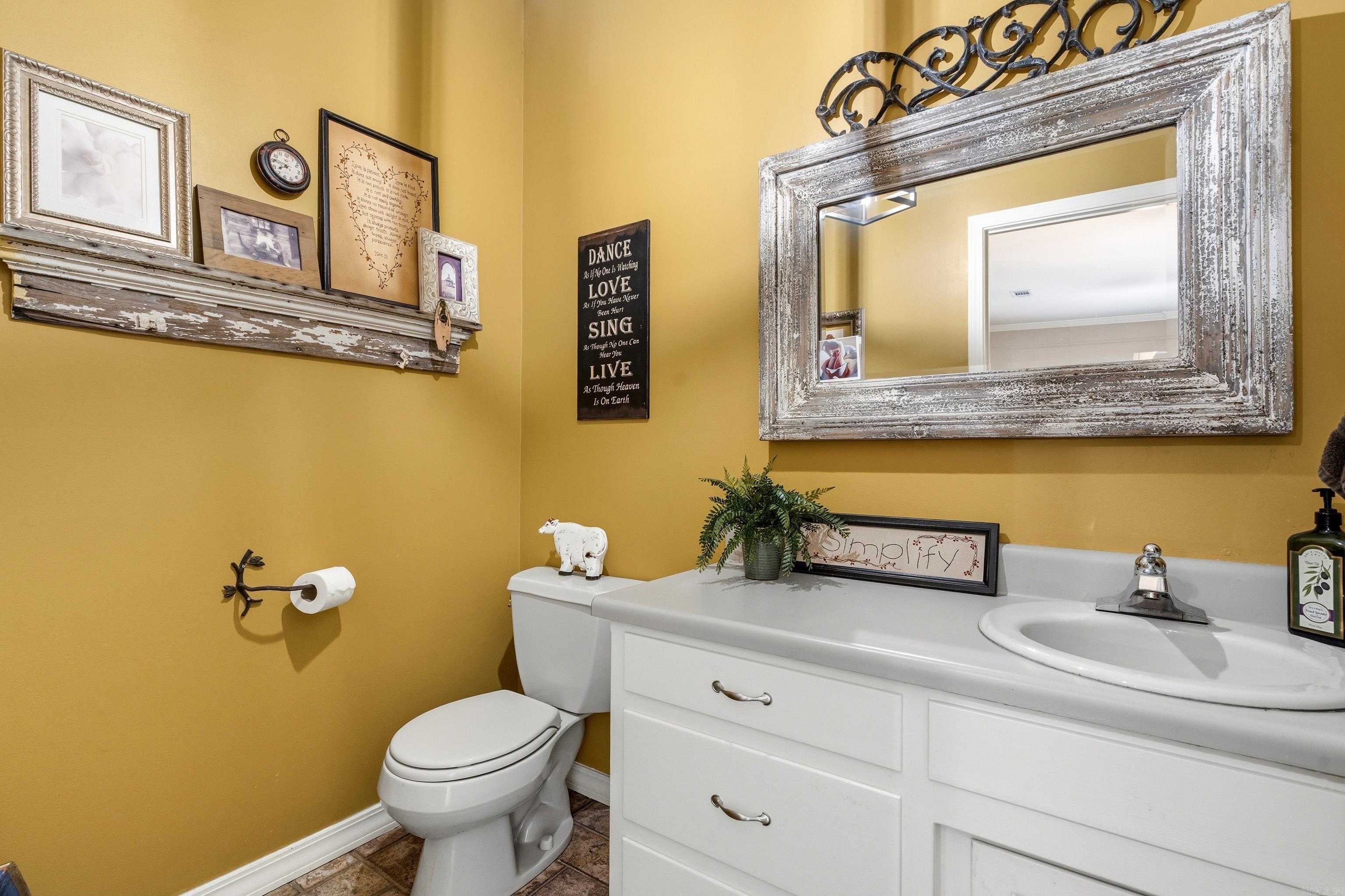 WOODRIDGE ESTATES ADDN - Residential