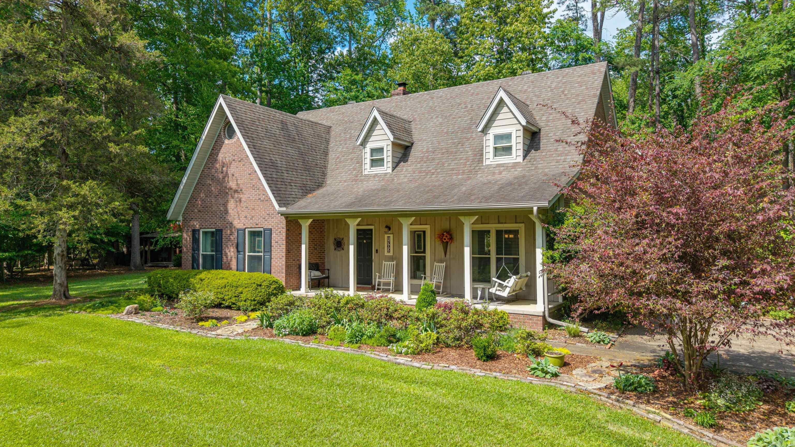 WOODRIDGE ESTATES ADDN - Residential