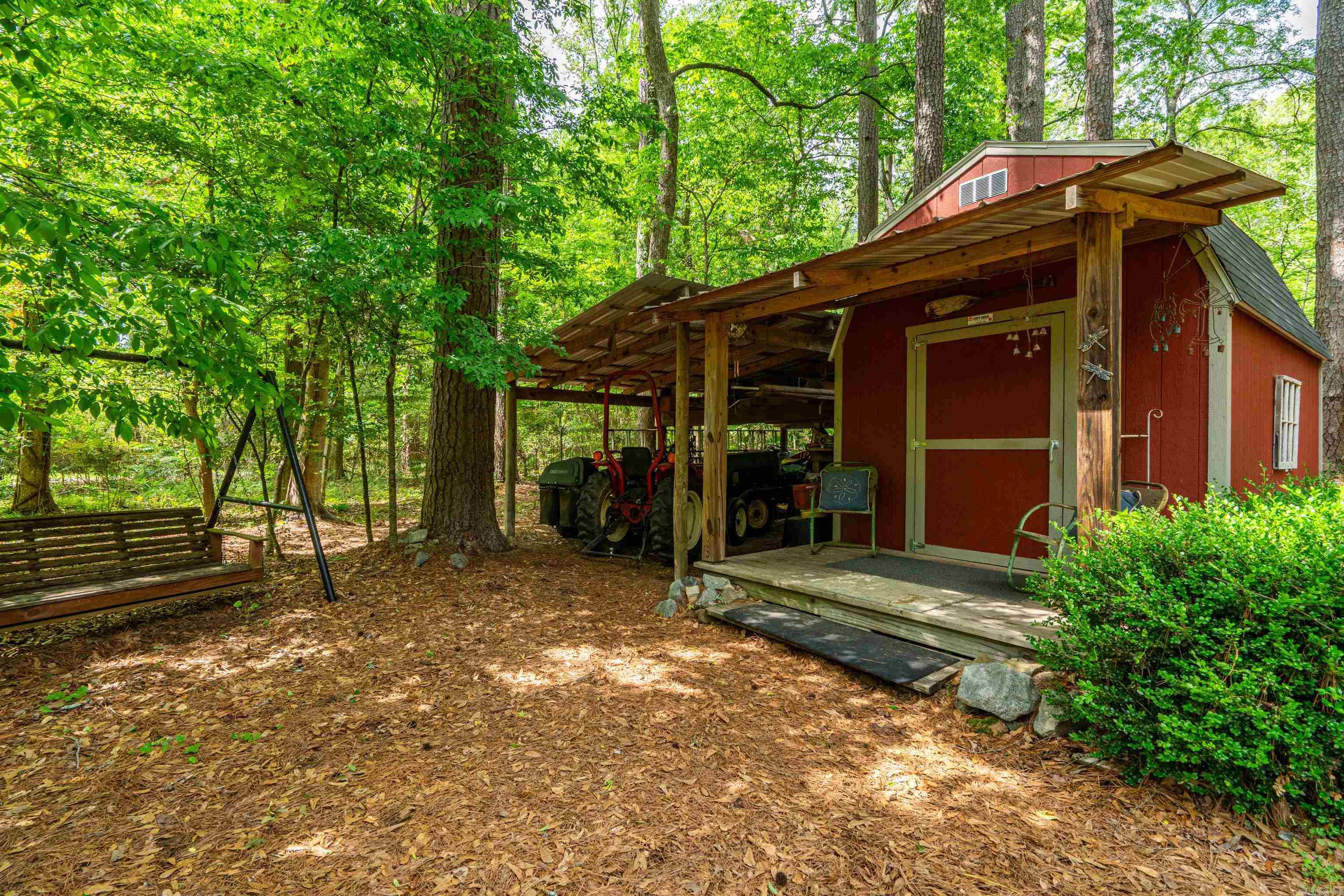 WOODRIDGE ESTATES ADDN - Residential