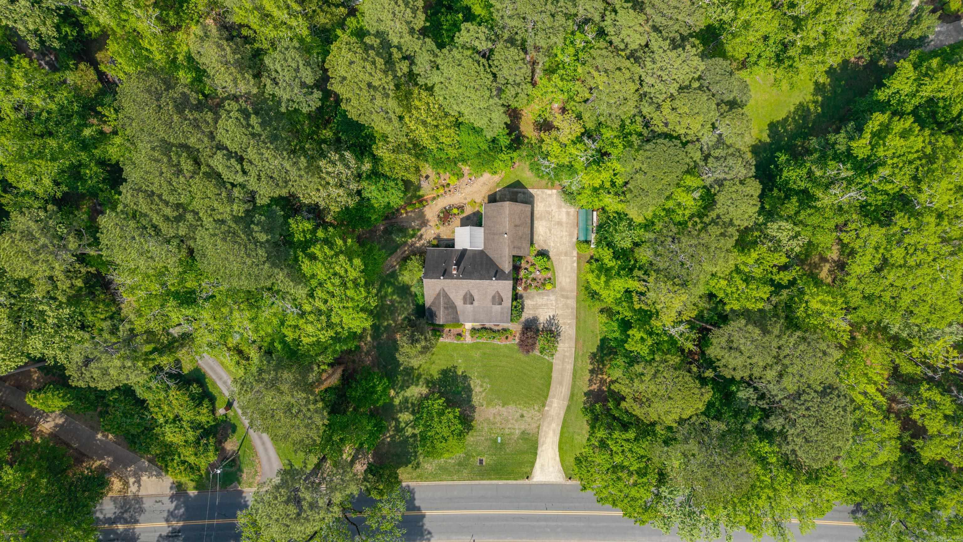 WOODRIDGE ESTATES ADDN - Residential