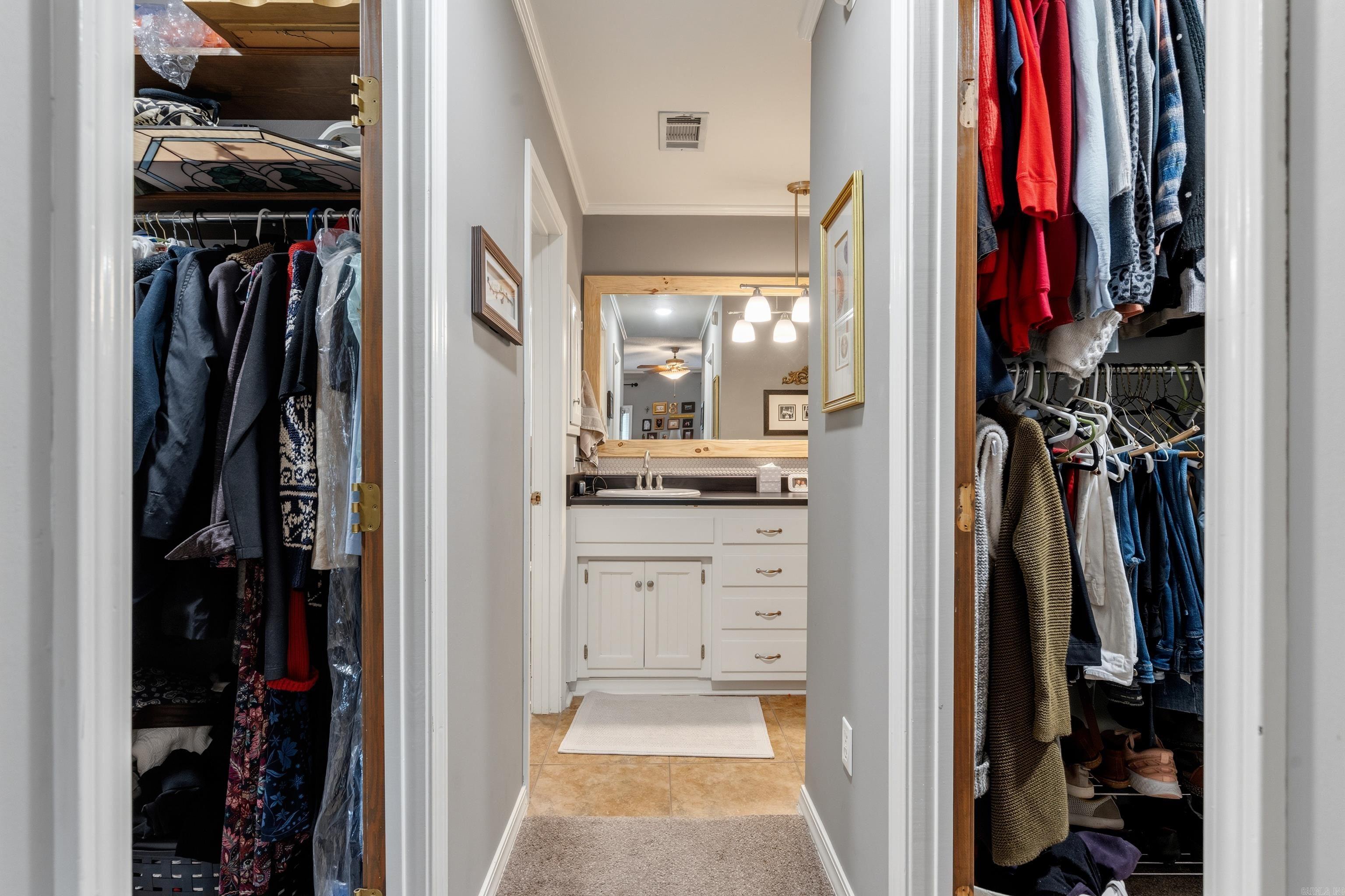 WOODRIDGE ESTATES ADDN - Residential