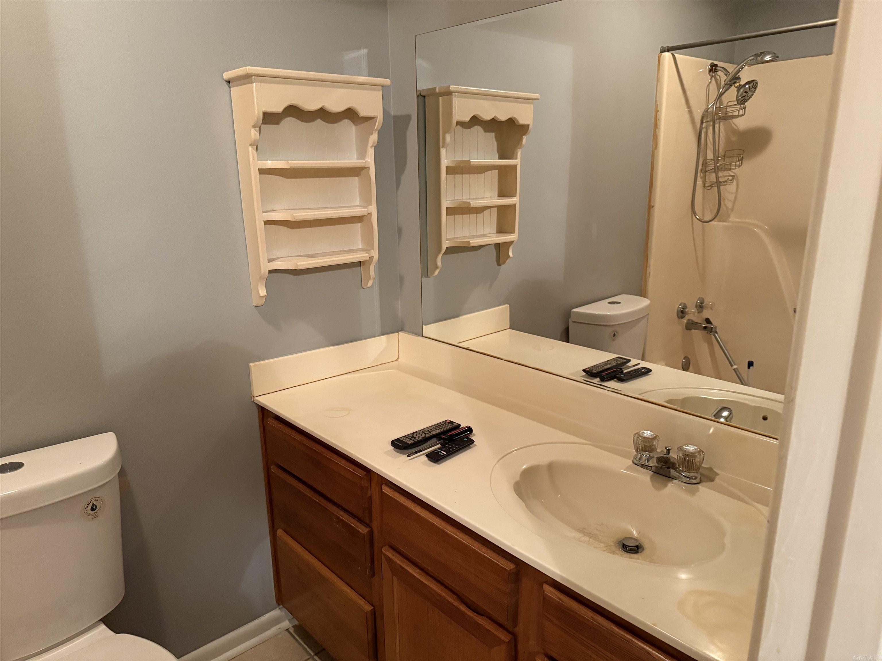 EAST END - Residential