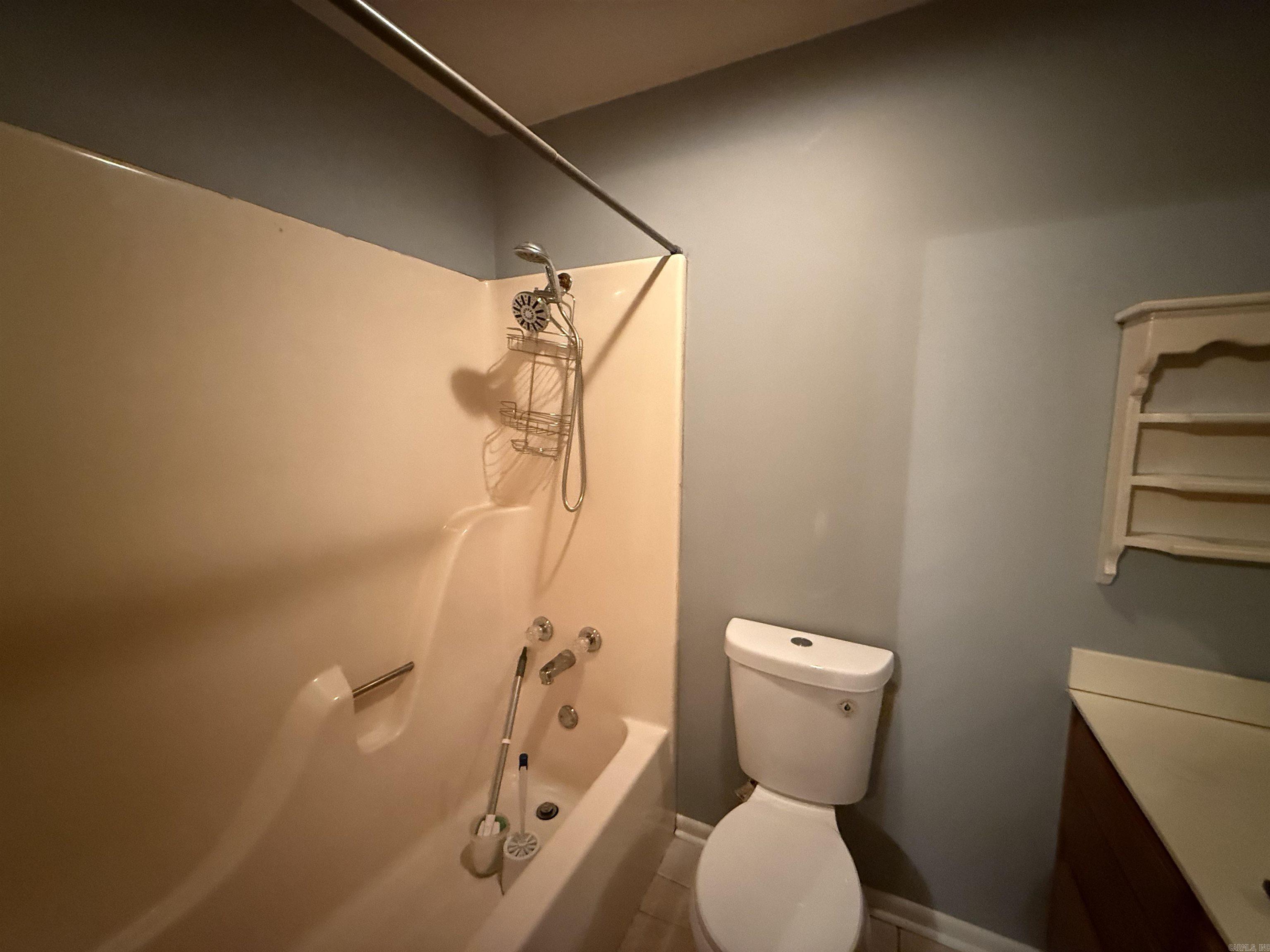 EAST END - Residential