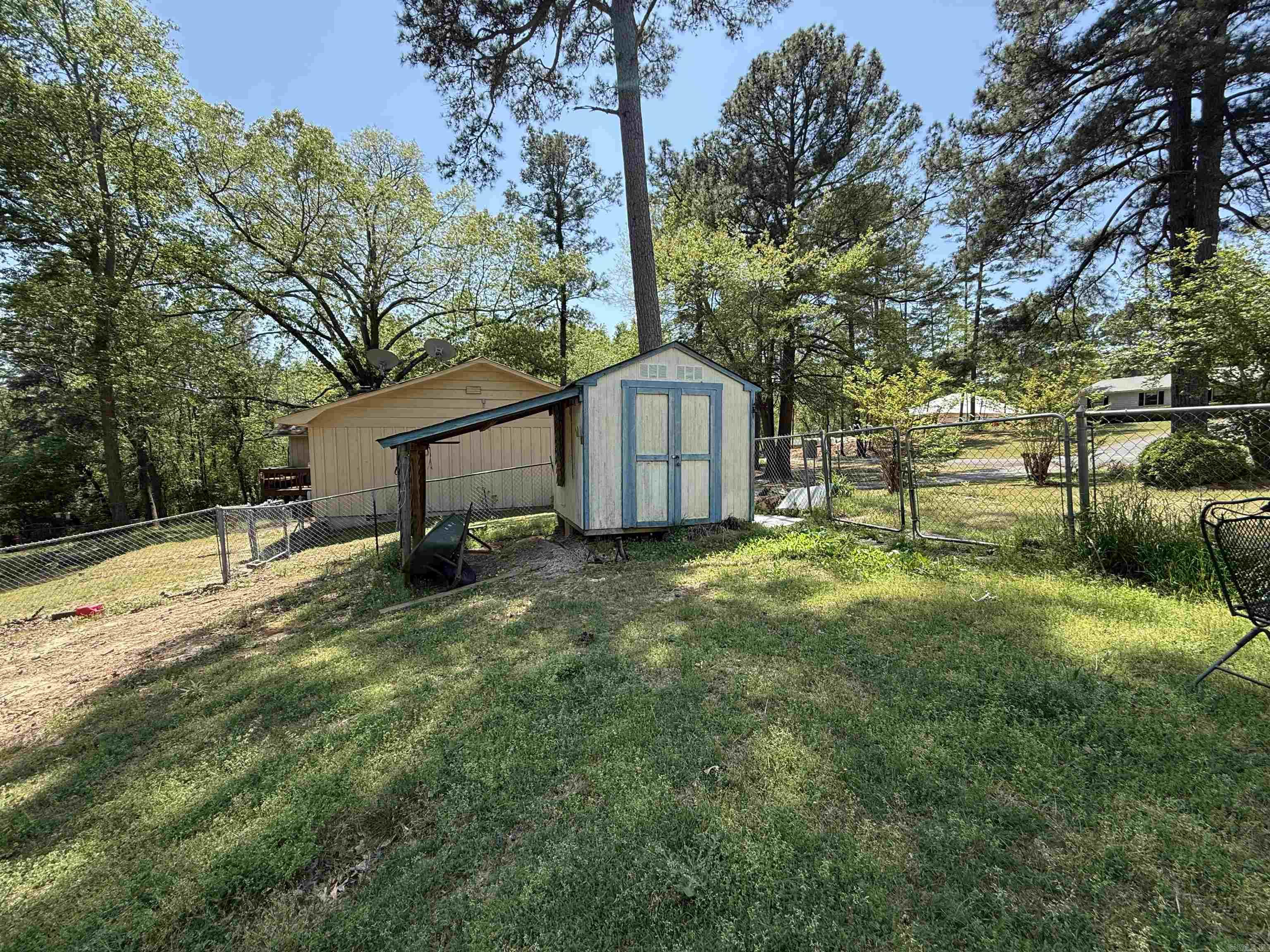 EAST END - Residential