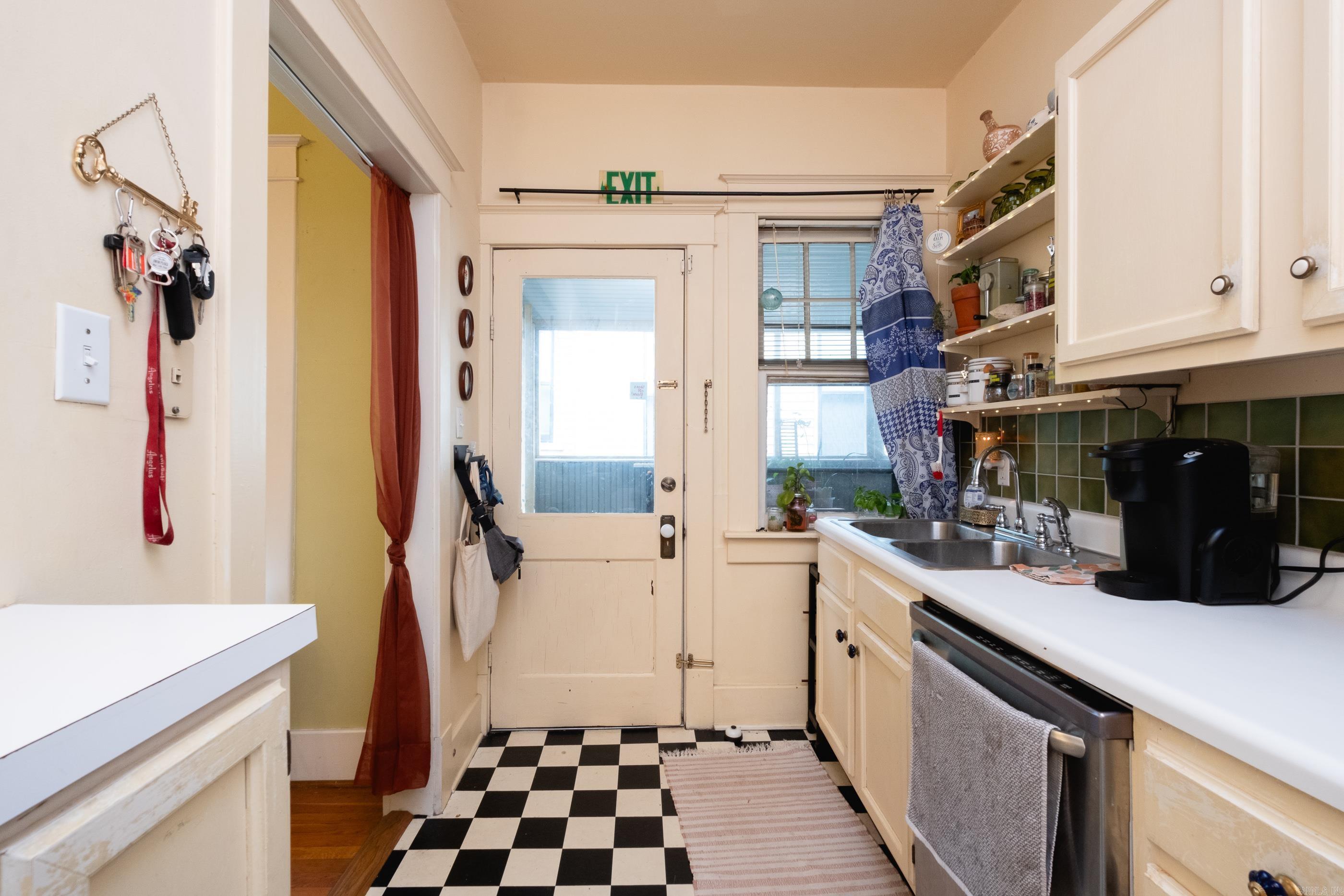 Weldon E Wrights - Residential Income