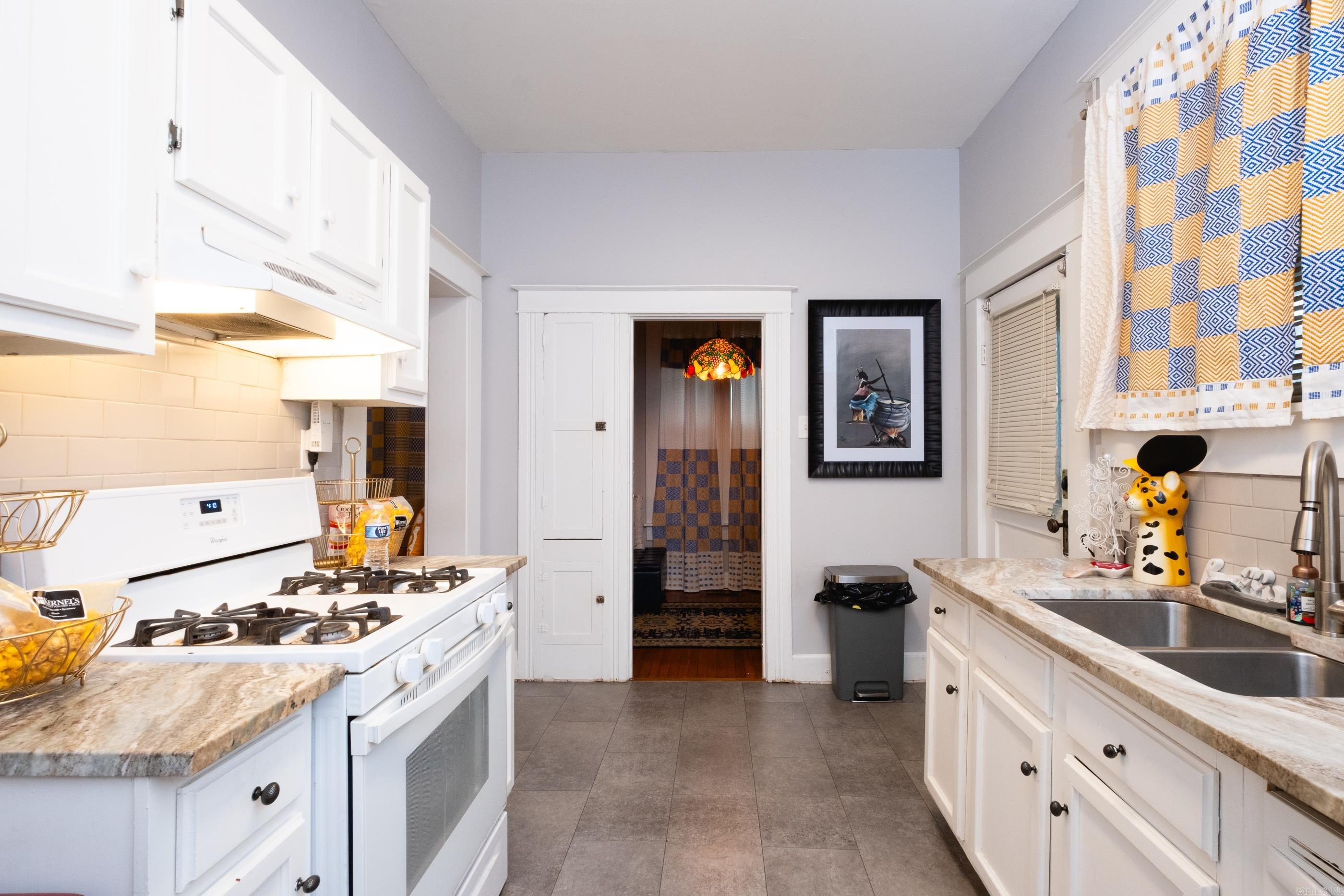 Weldon E Wrights - Residential Income