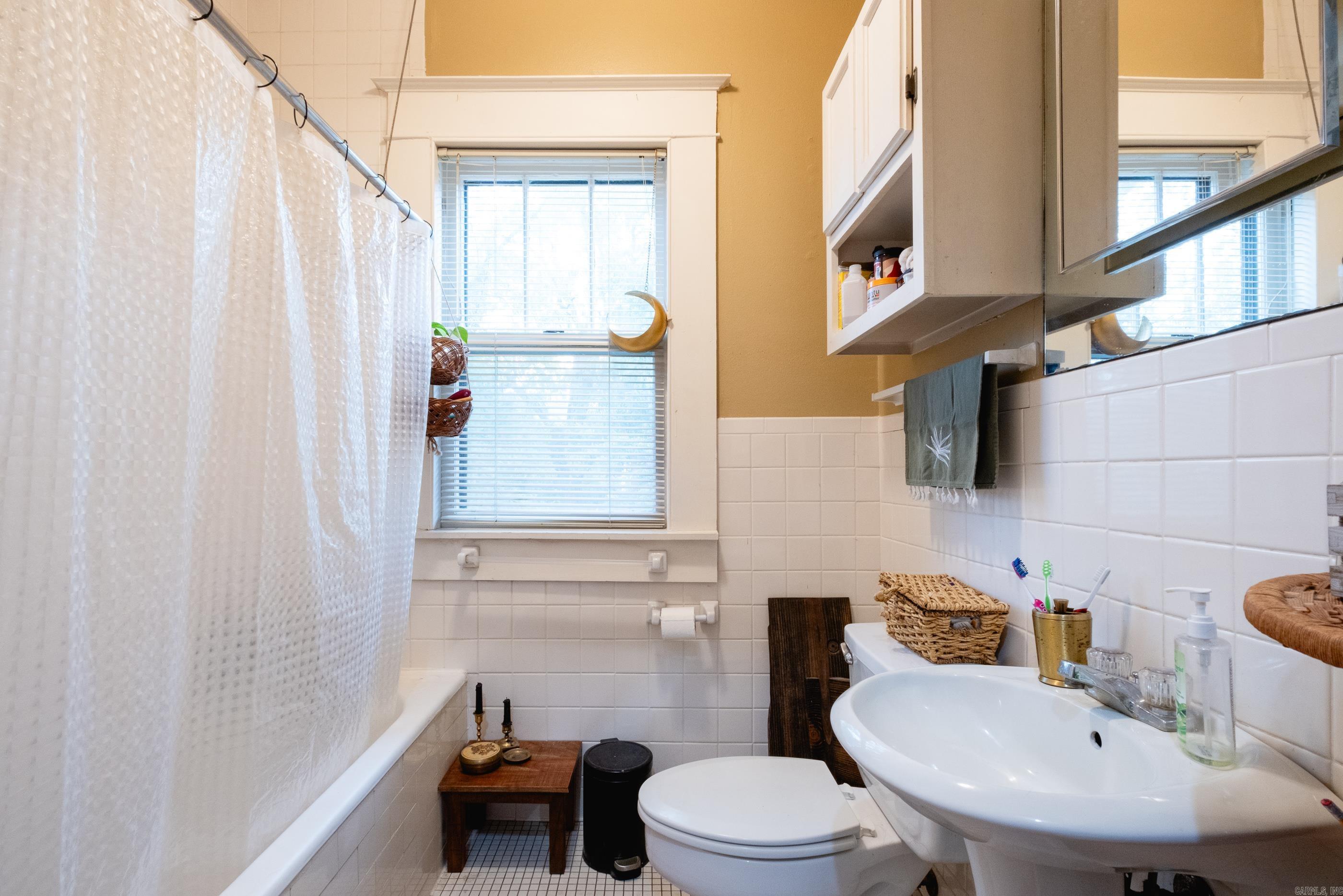 Weldon E Wrights - Residential Income