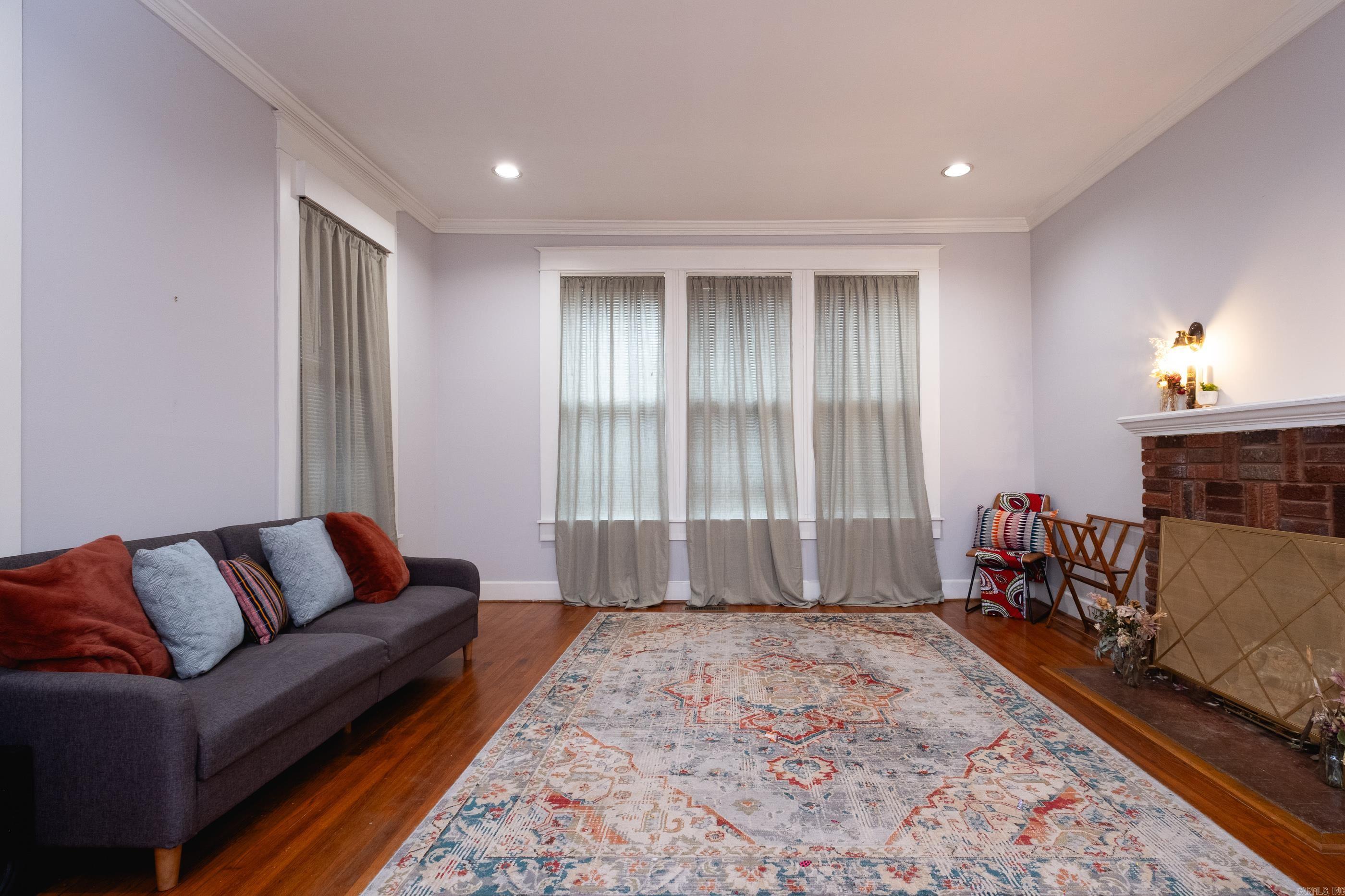 Weldon E Wrights - Residential Income