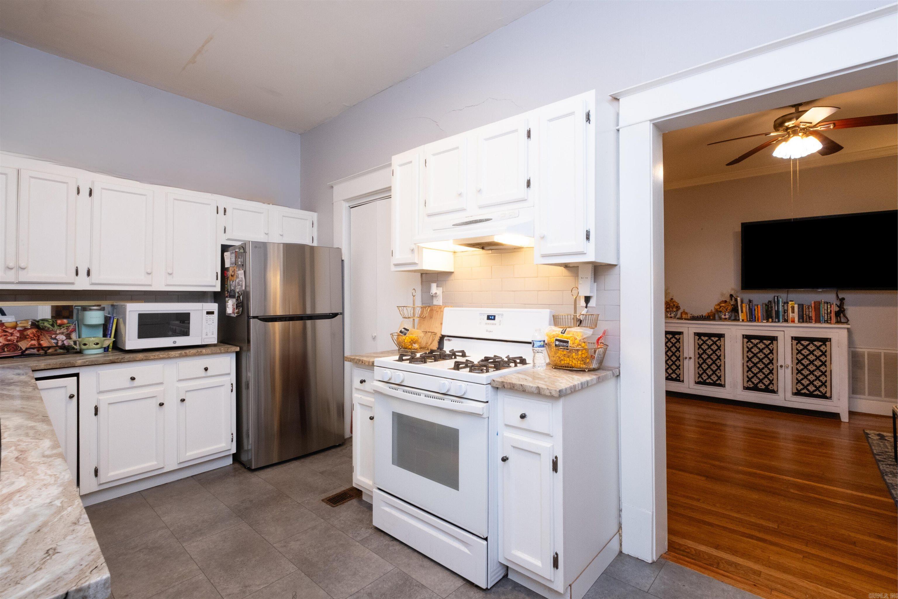 Weldon E Wrights - Residential Income