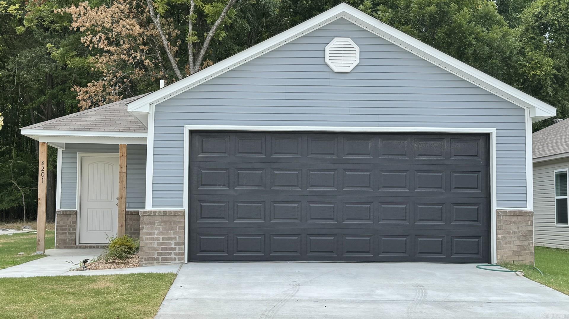 WHITE OAK CROSSING - Residential