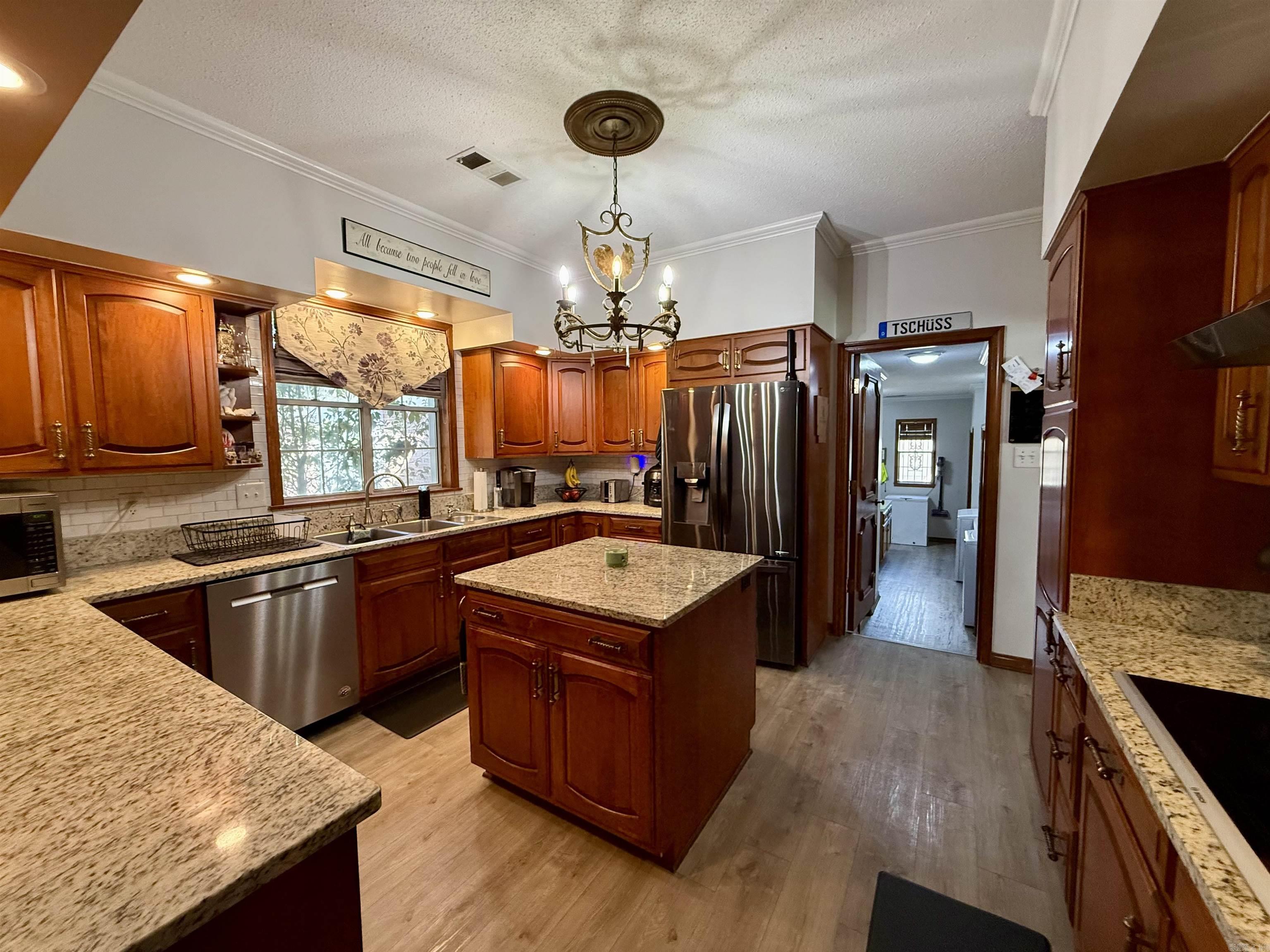 GREEN ACRES - Residential