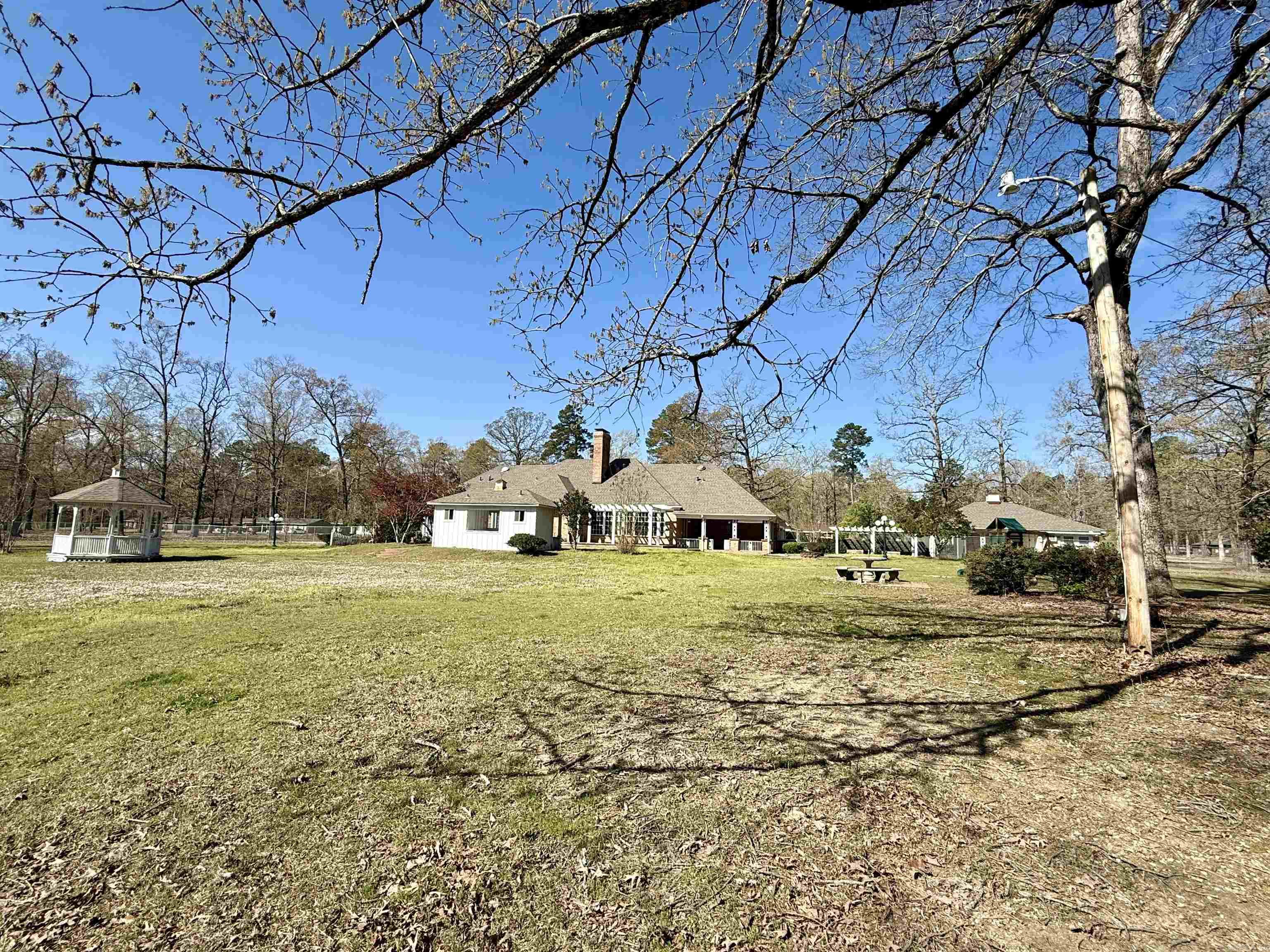 GREEN ACRES - Residential