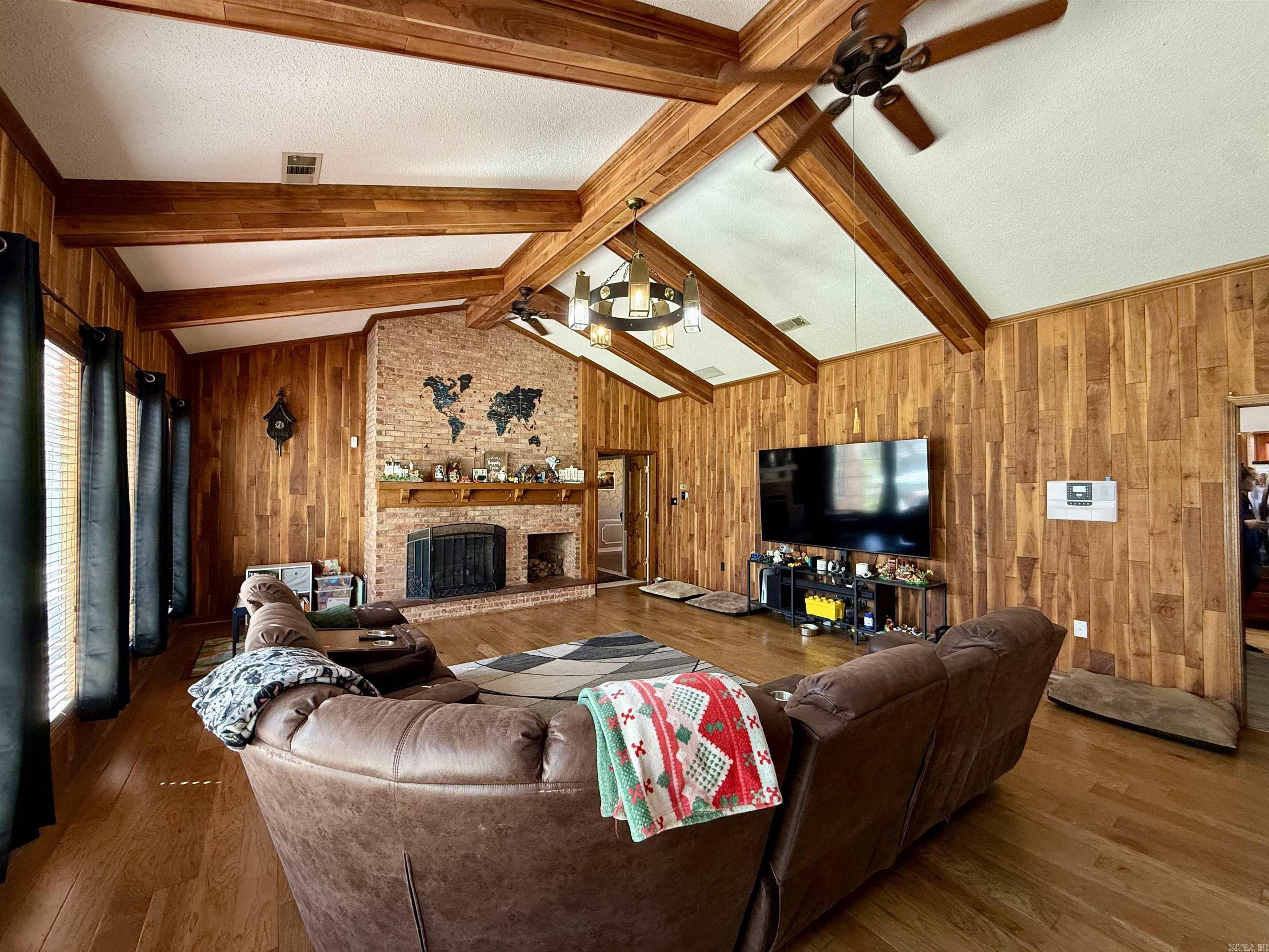 GREEN ACRES - Residential