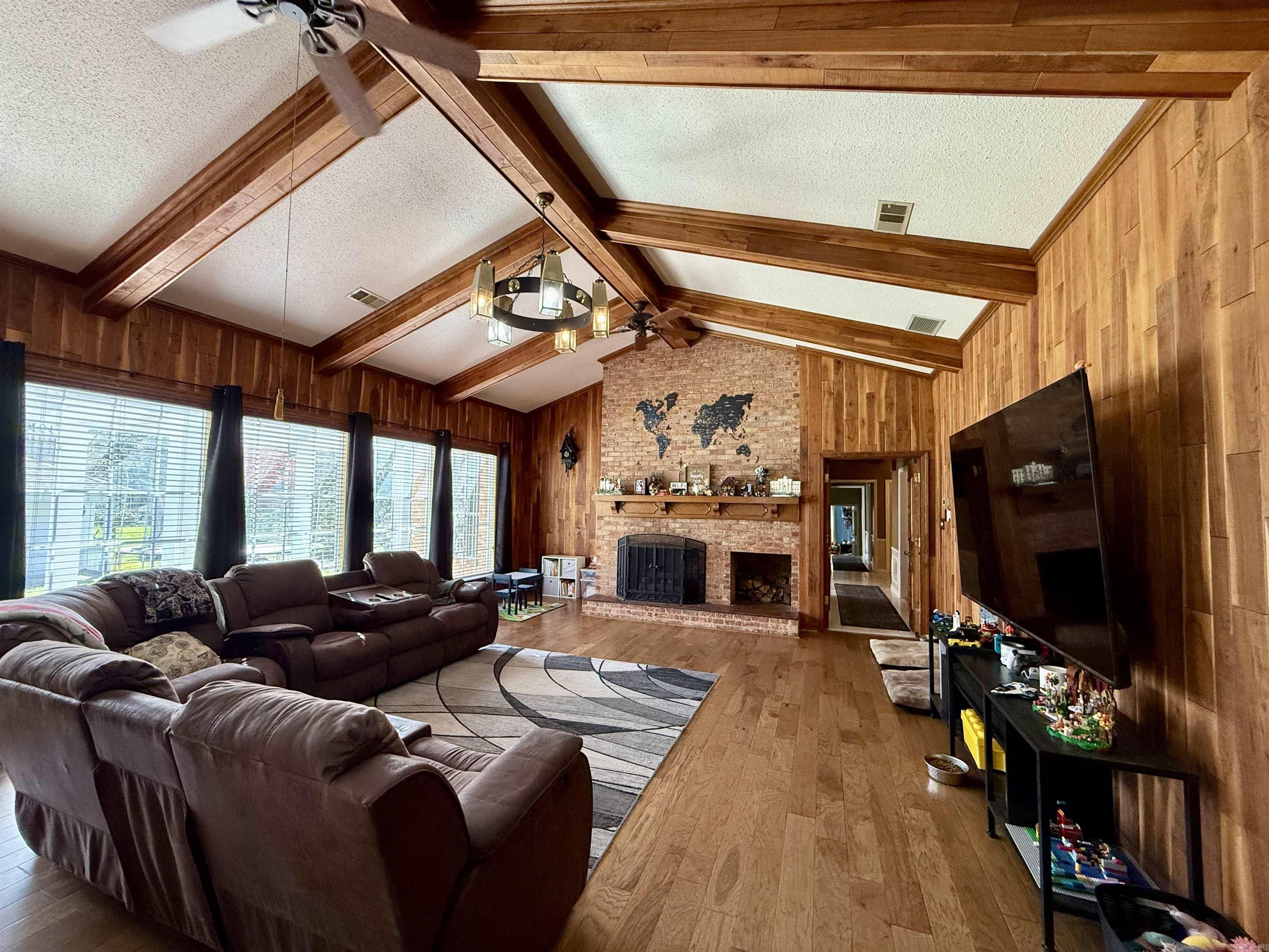 GREEN ACRES - Residential