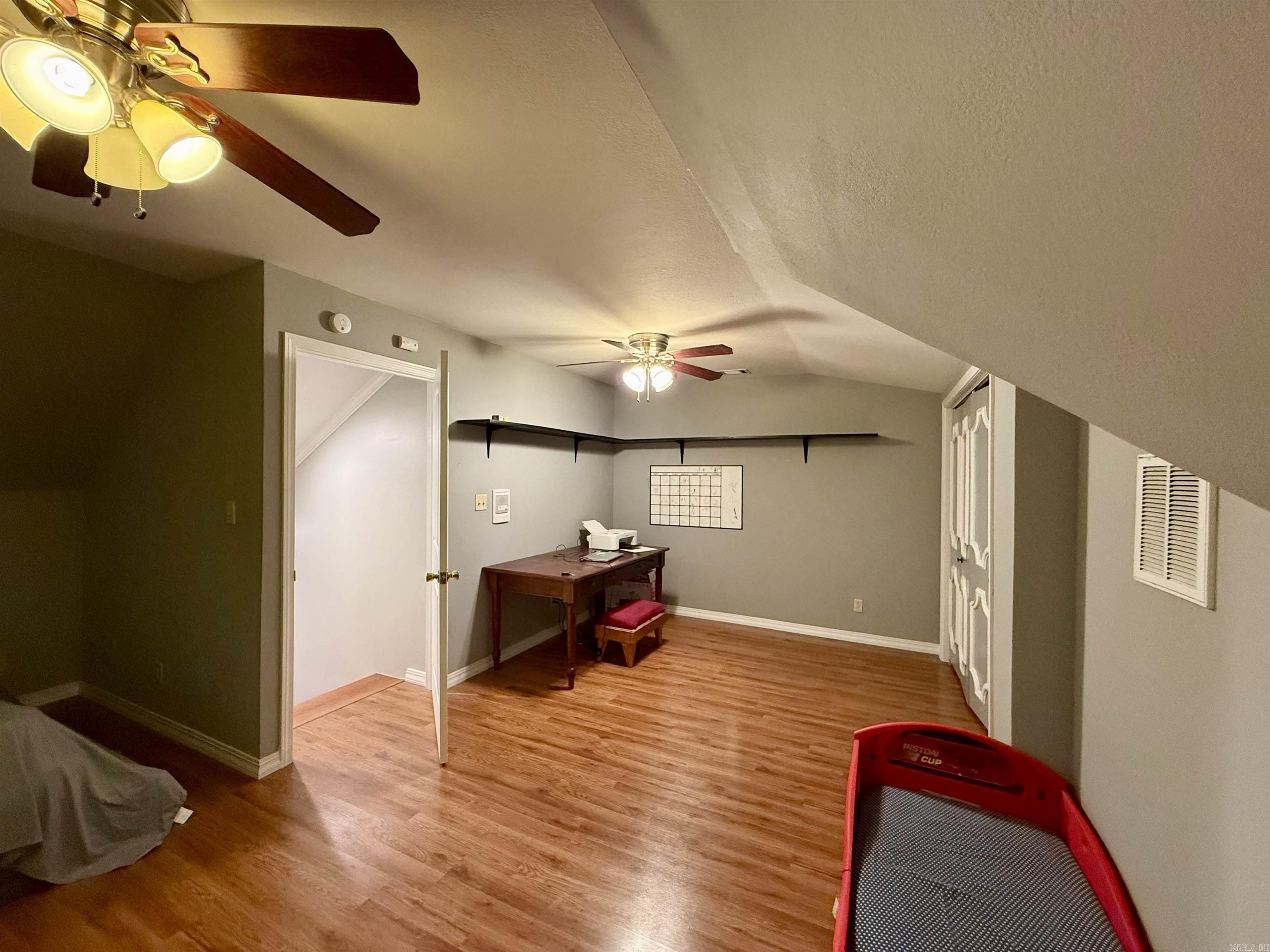 GREEN ACRES - Residential