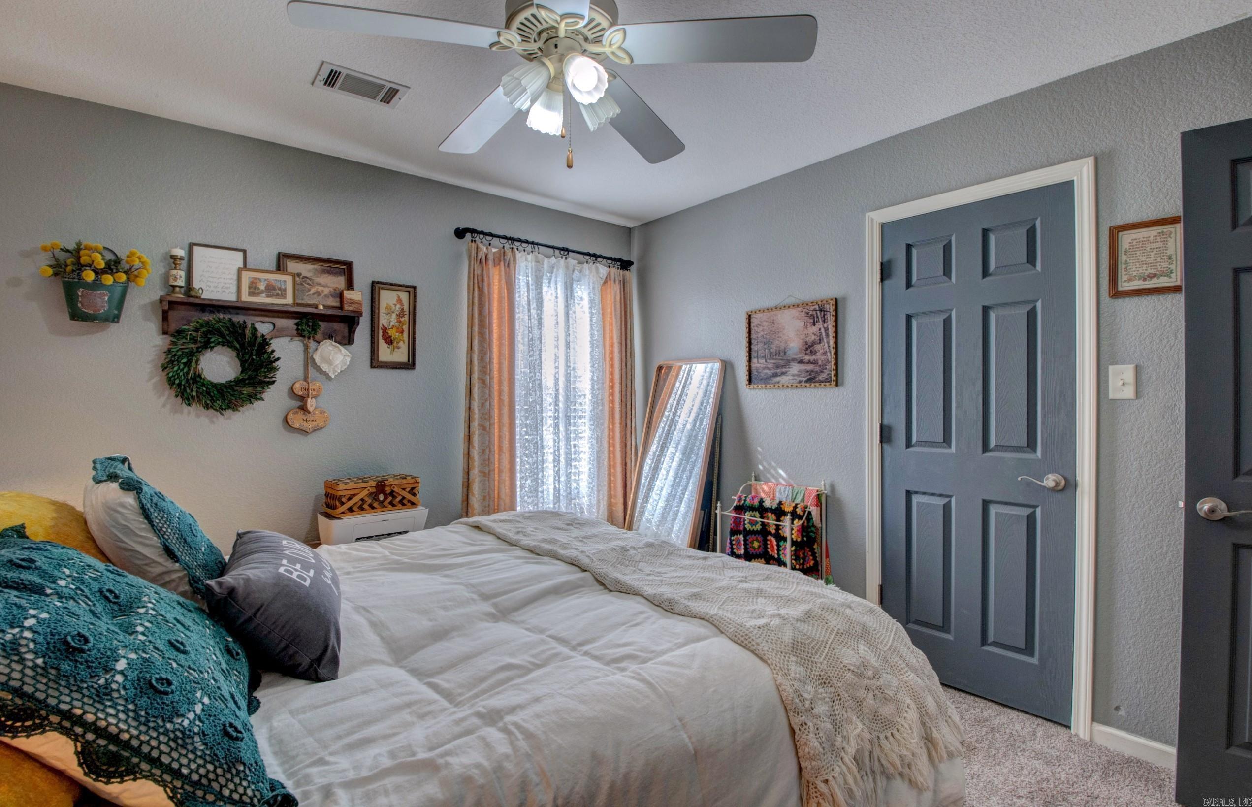 SILVER STREAK - Residential