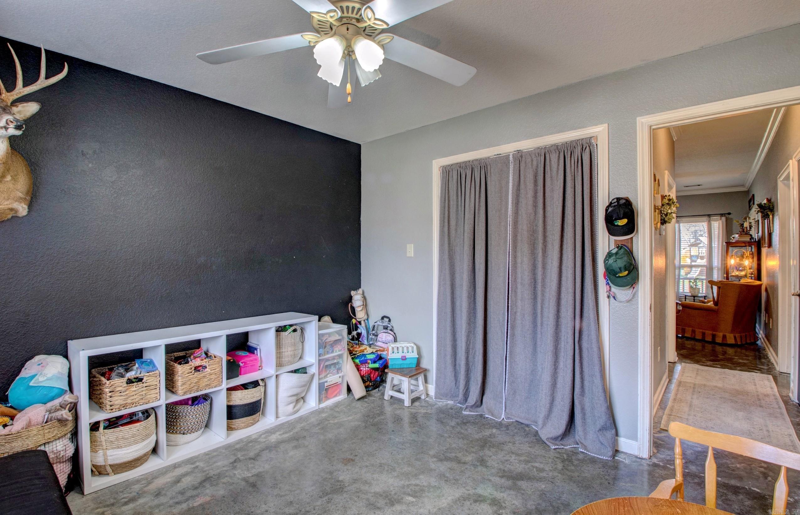 SILVER STREAK - Residential