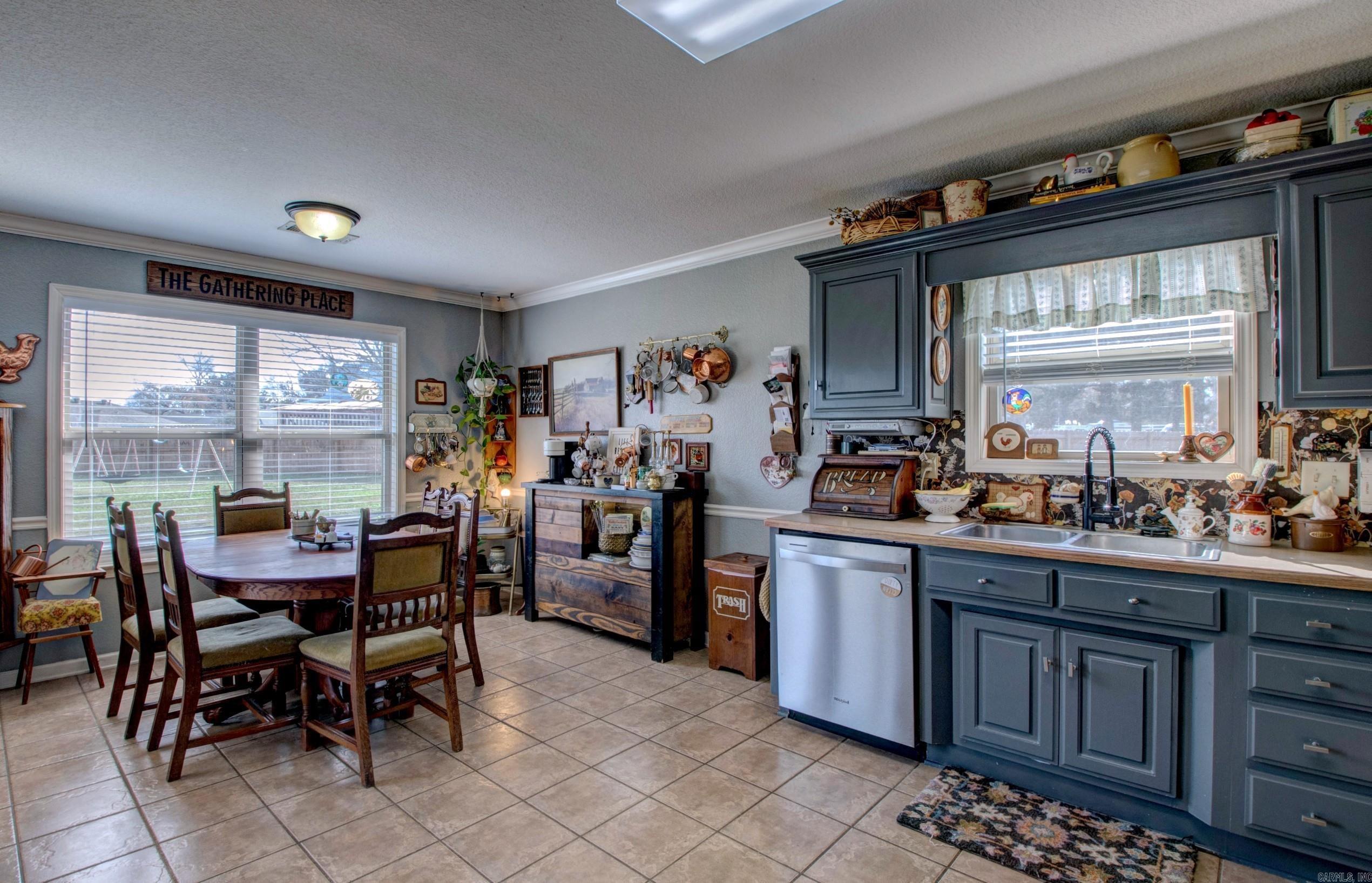 SILVER STREAK - Residential