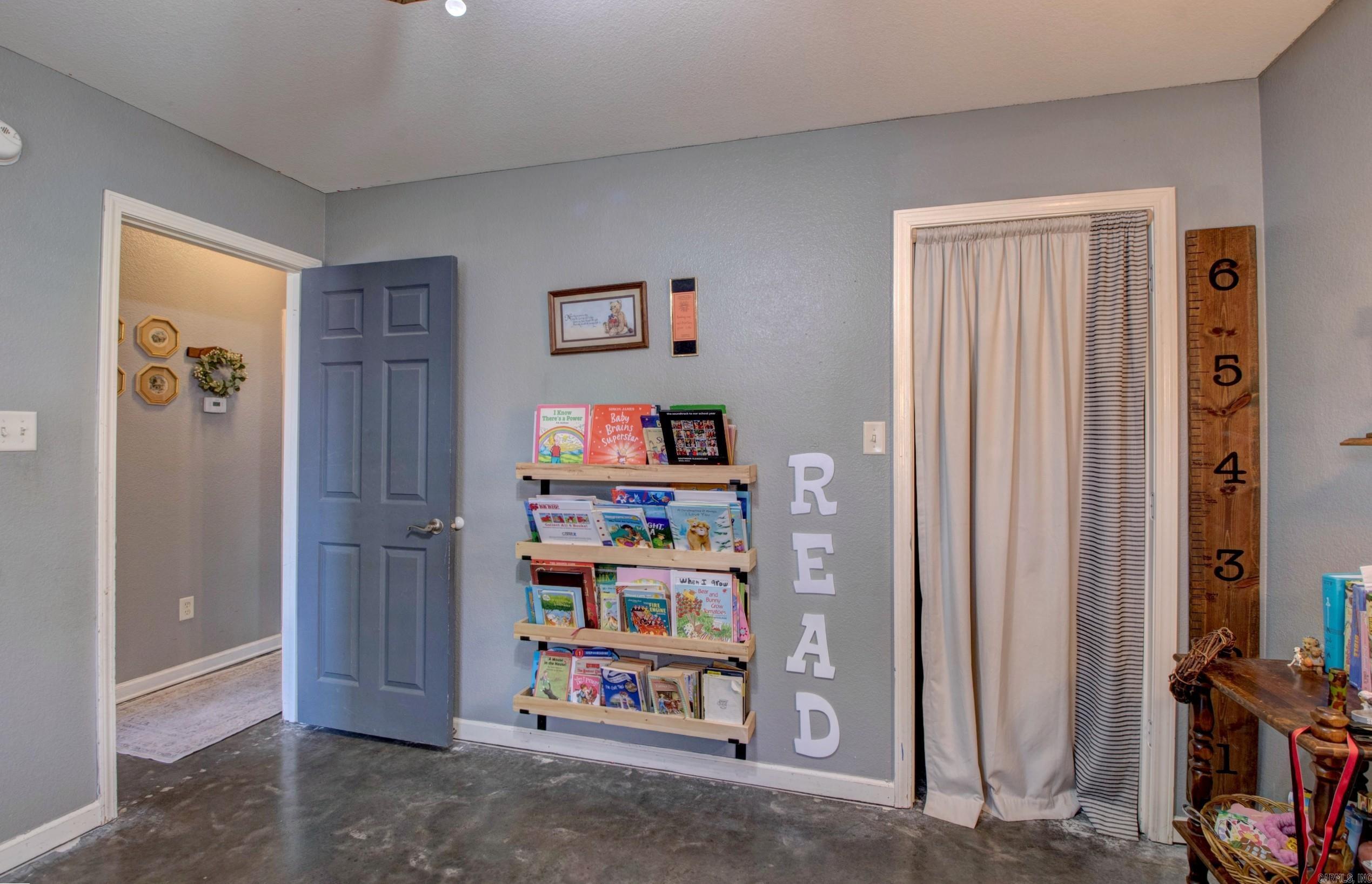 SILVER STREAK - Residential