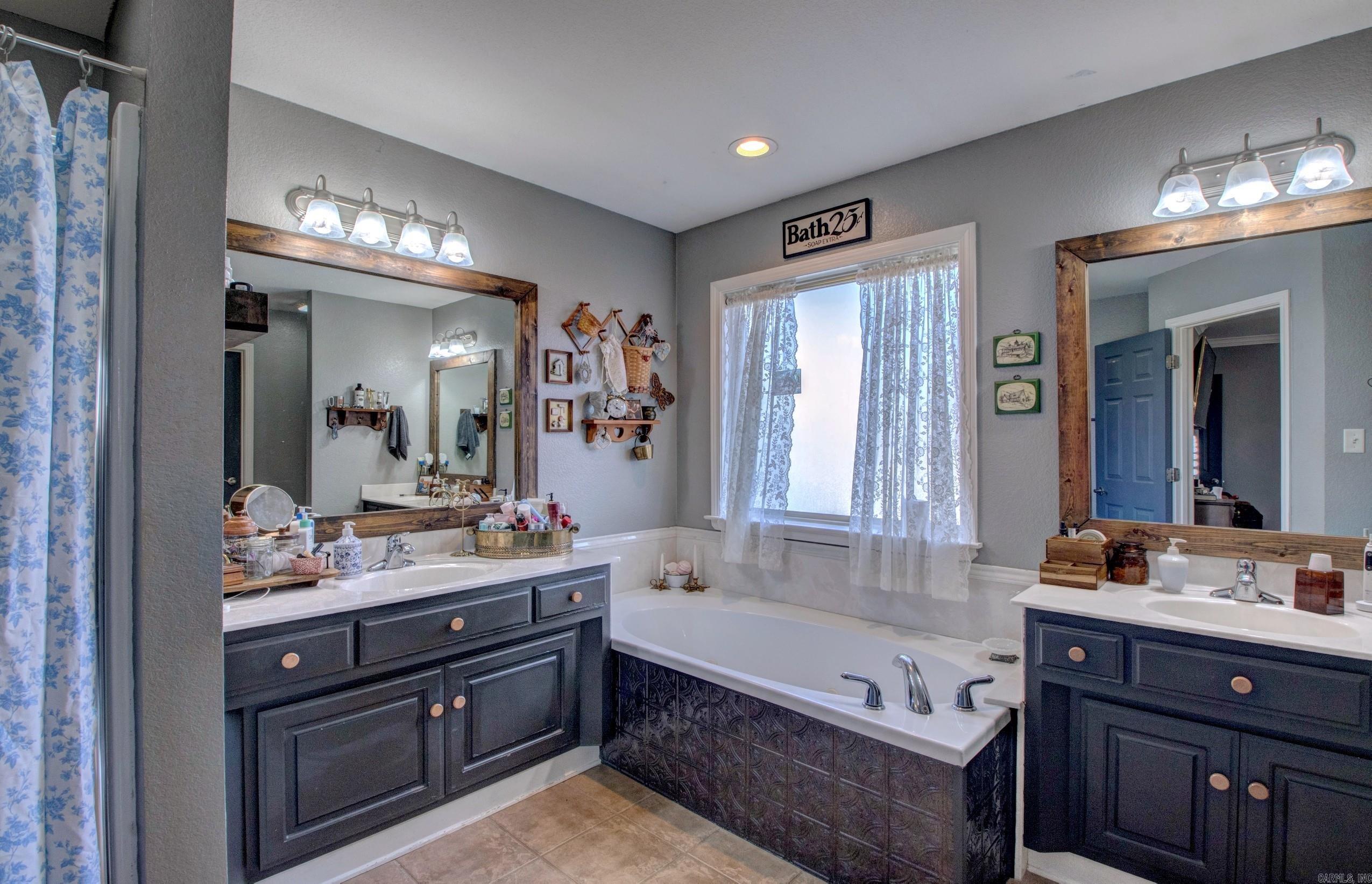 SILVER STREAK - Residential