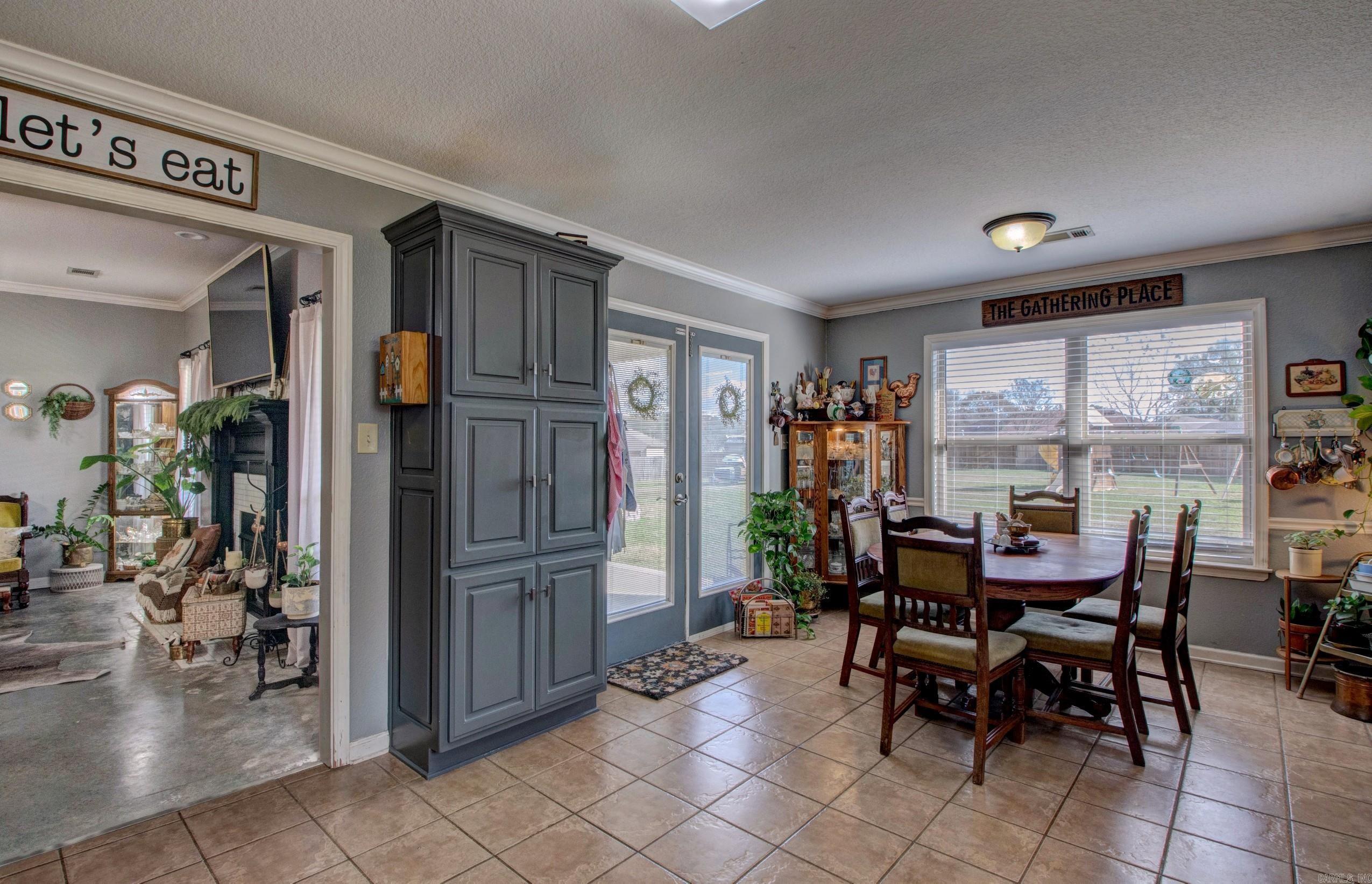 SILVER STREAK - Residential