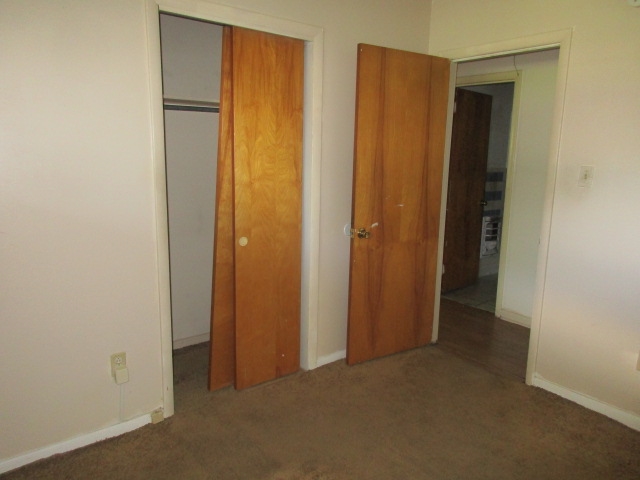 Sherwood Forest West - Residential