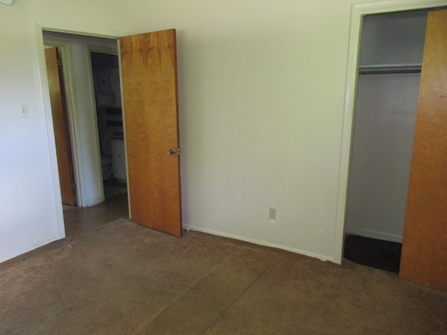 Sherwood Forest West - Residential