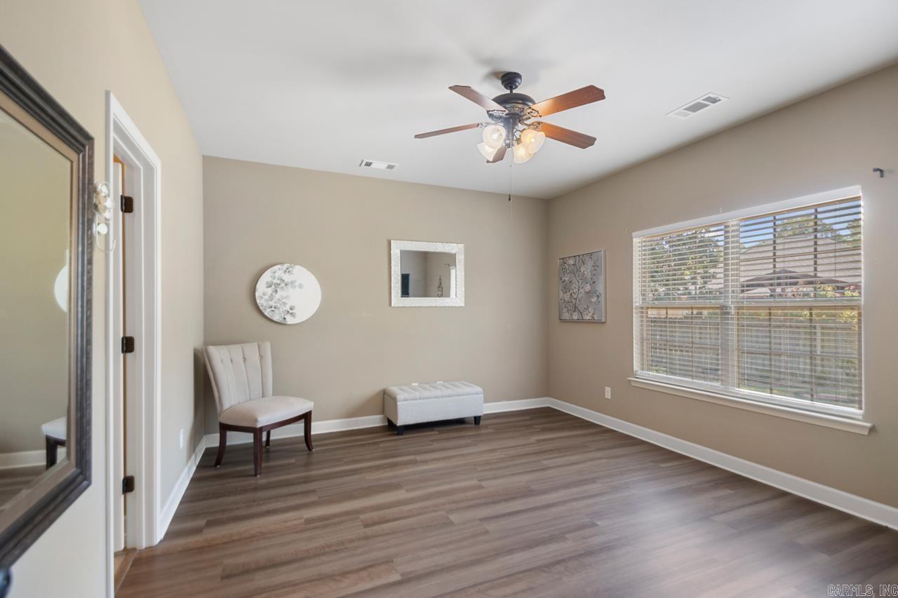 The Oaks at Heritage Farm - Residential