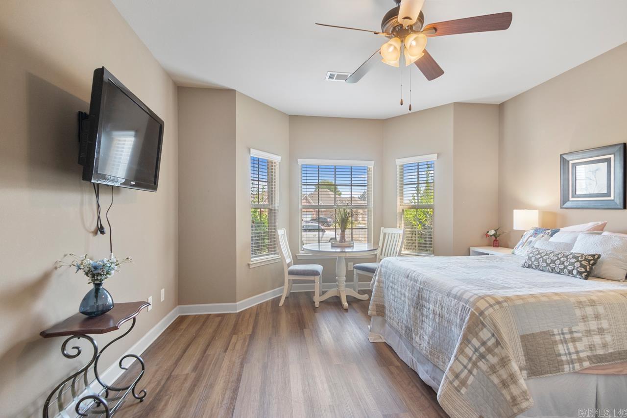 The Oaks at Heritage Farm - Residential