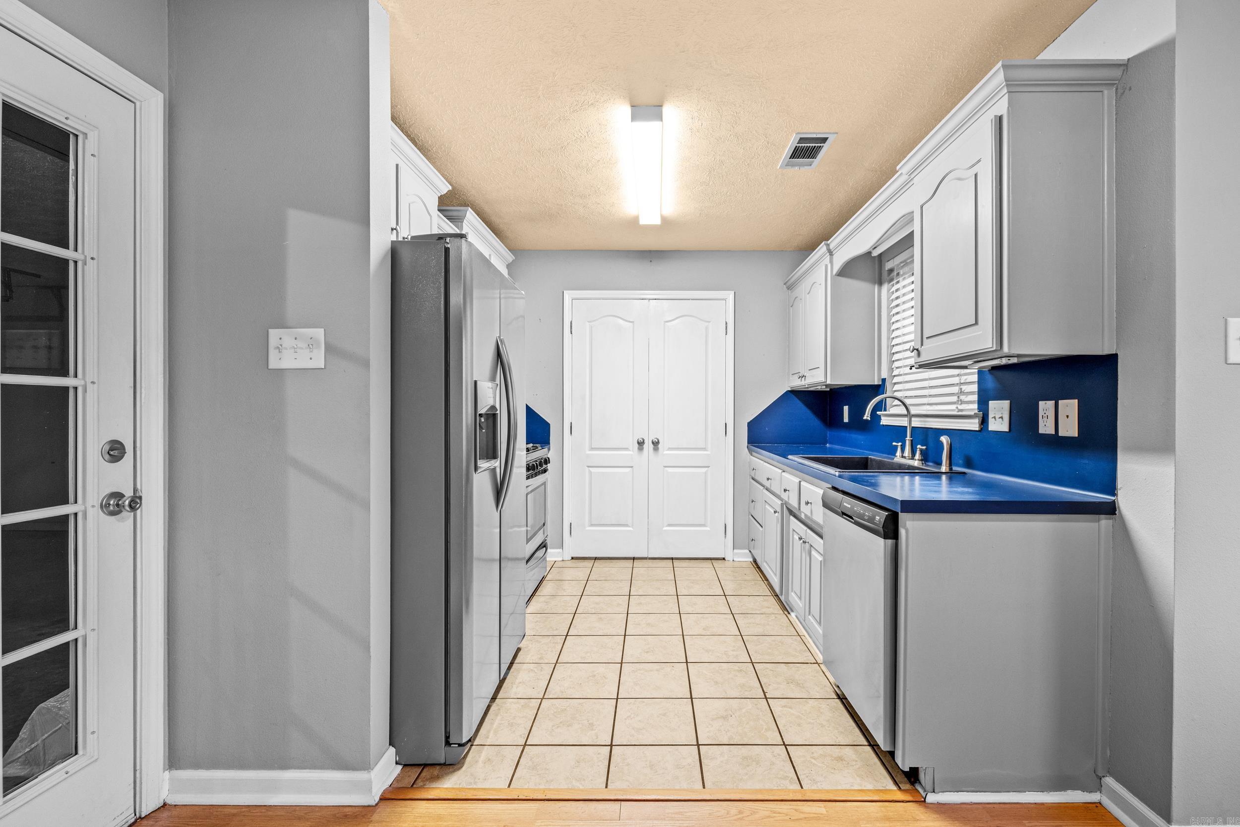 MOON RIDGE ESTATES - Residential