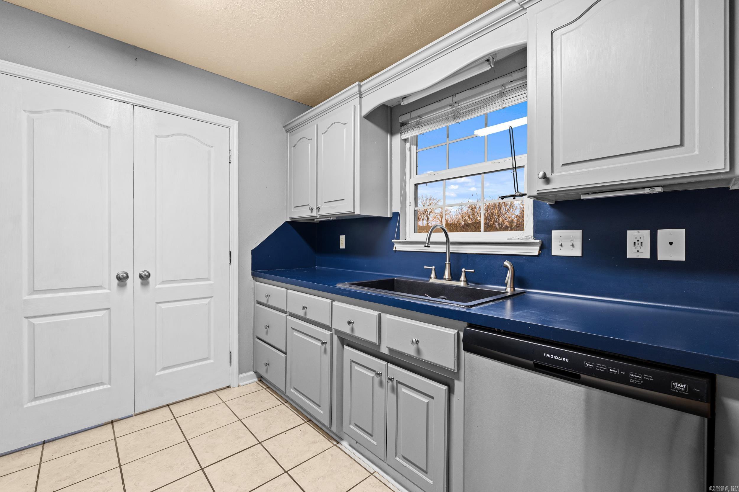 MOON RIDGE ESTATES - Residential