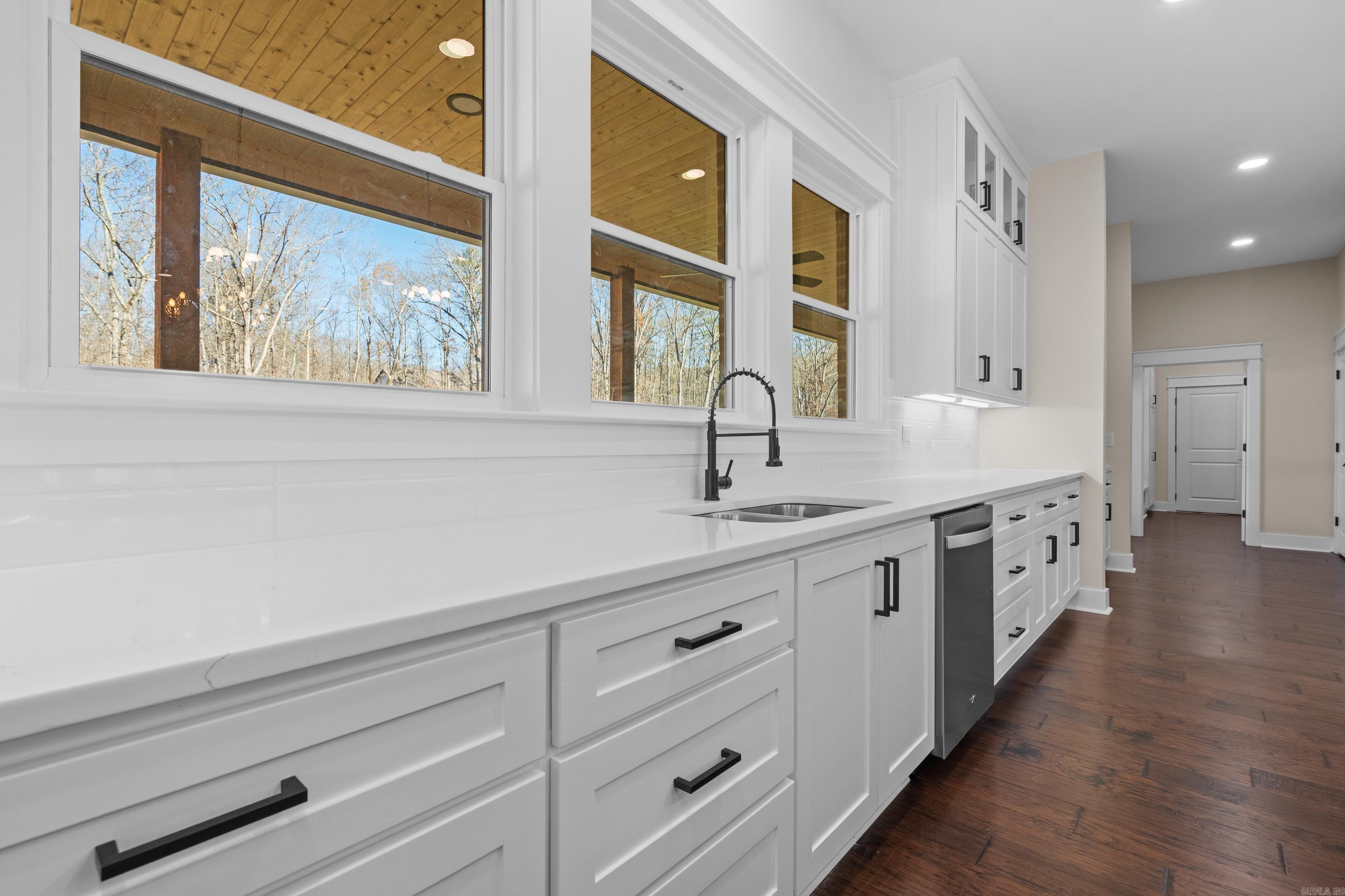 ROLLING MANOR - Residential