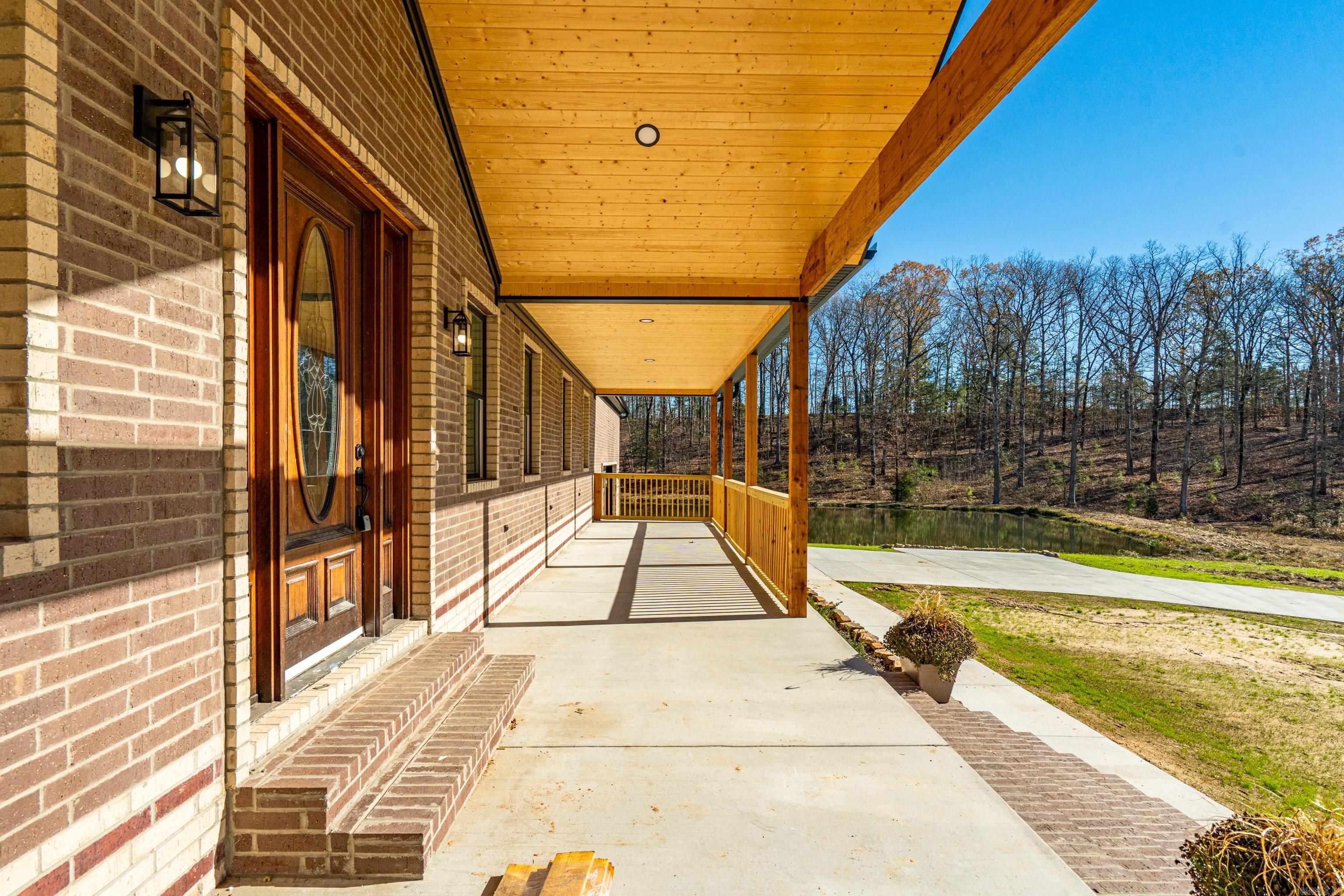 ROLLING MANOR - Residential