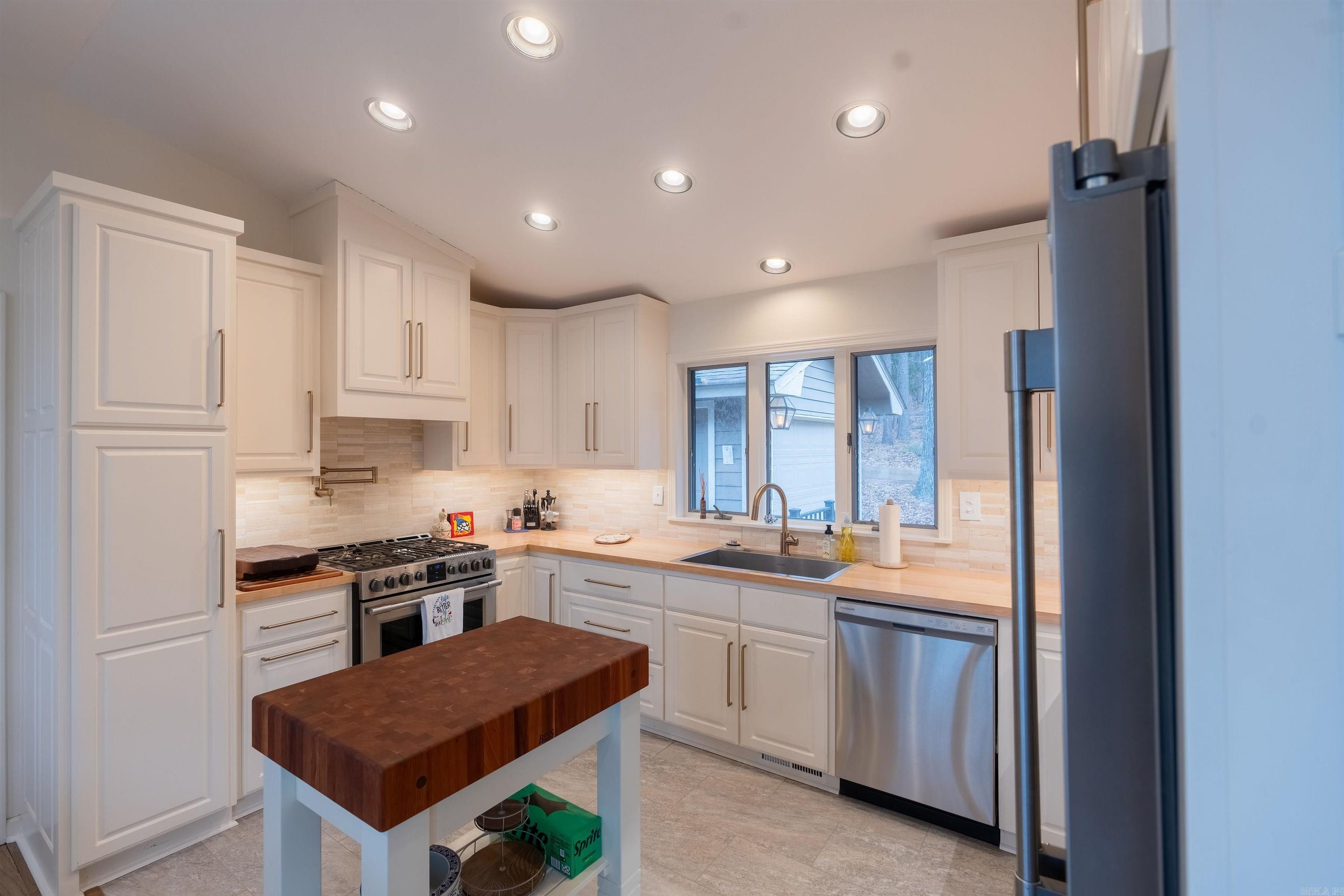 EI: ROND POINT - Residential