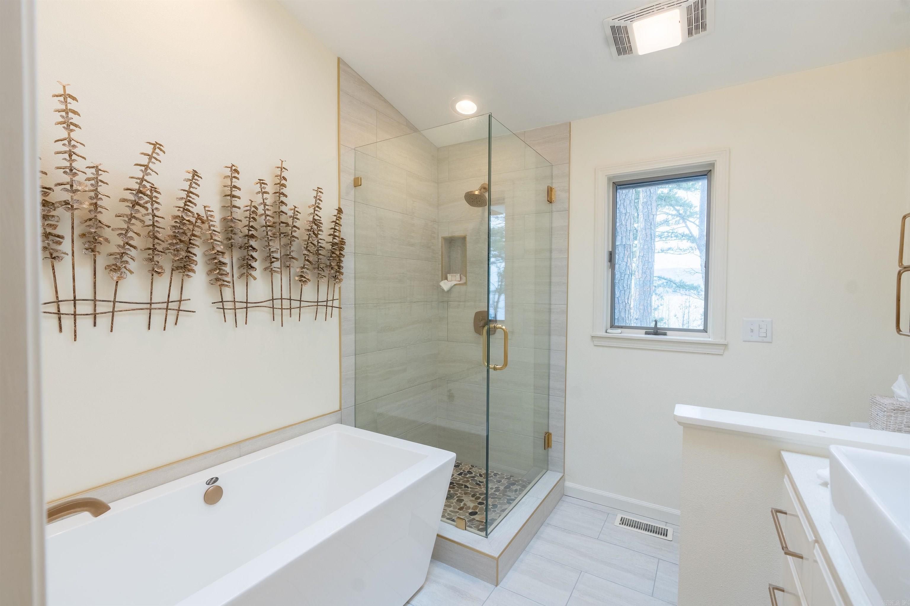 EI: ROND POINT - Residential