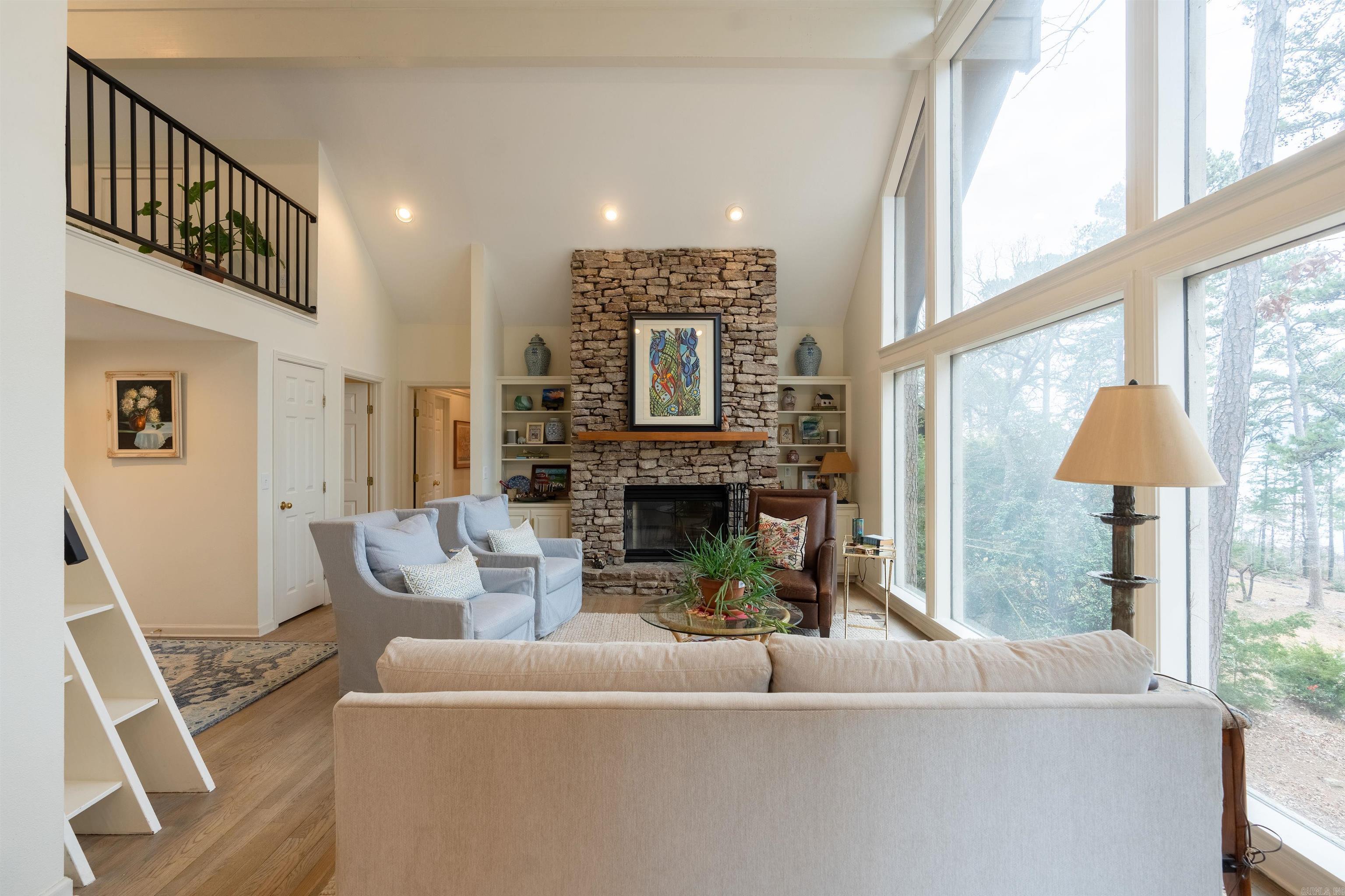 EI: ROND POINT - Residential