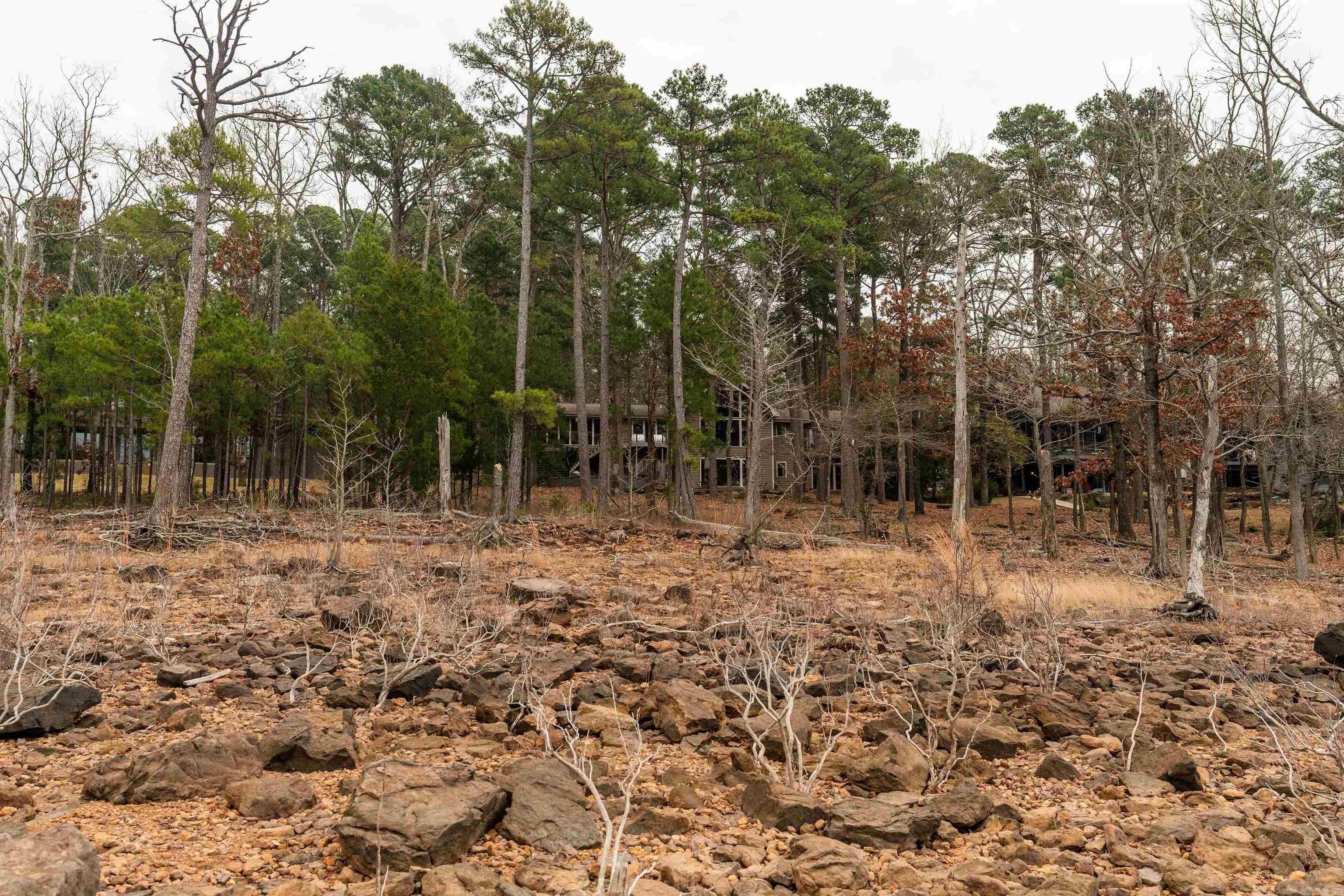 EI: ROND POINT - Residential