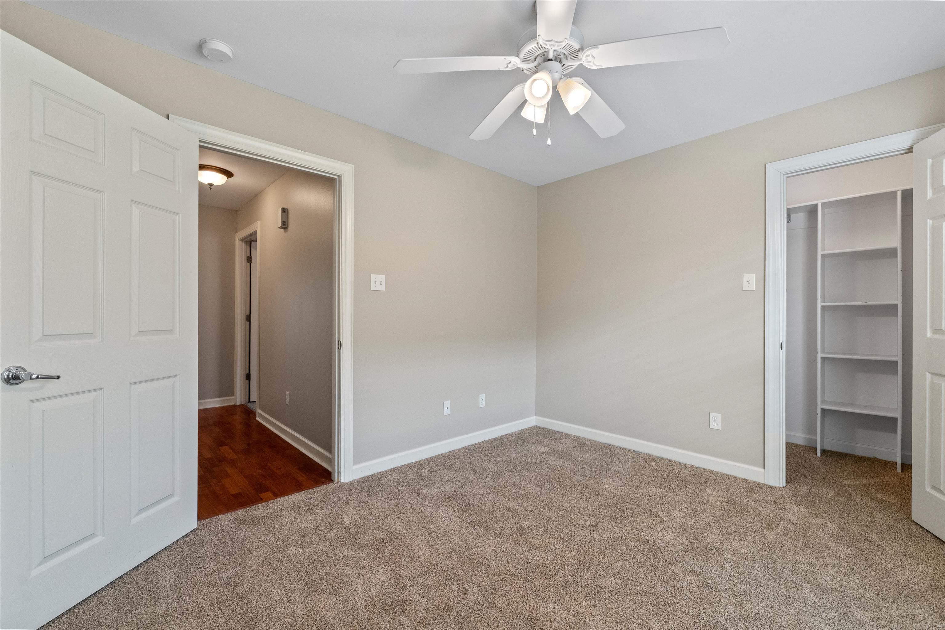 NORTHLAKE - Residential