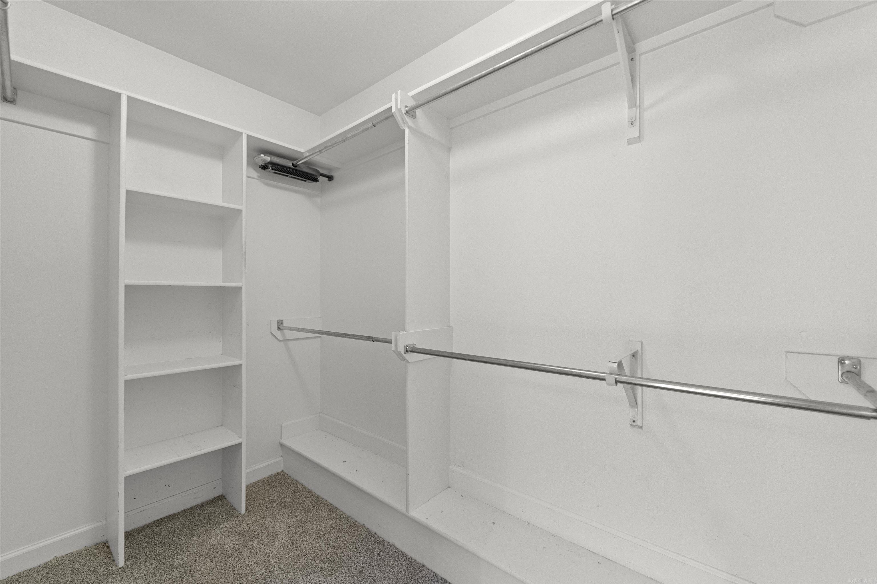 NORTHLAKE - Residential