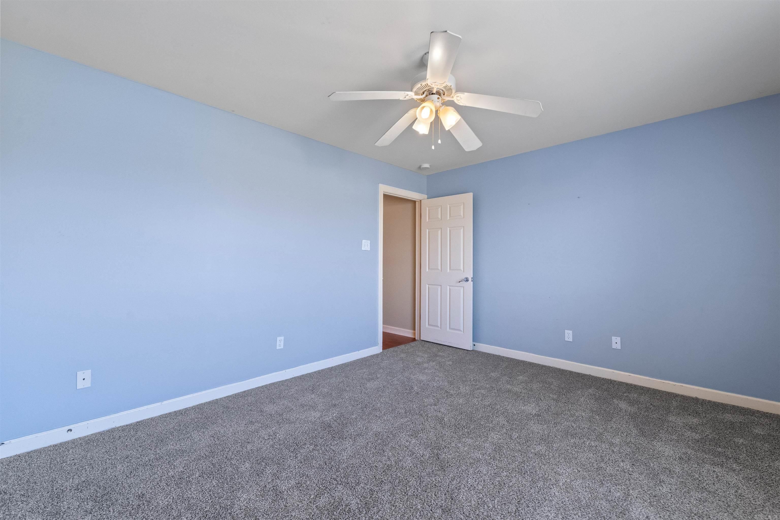 NORTHLAKE - Residential