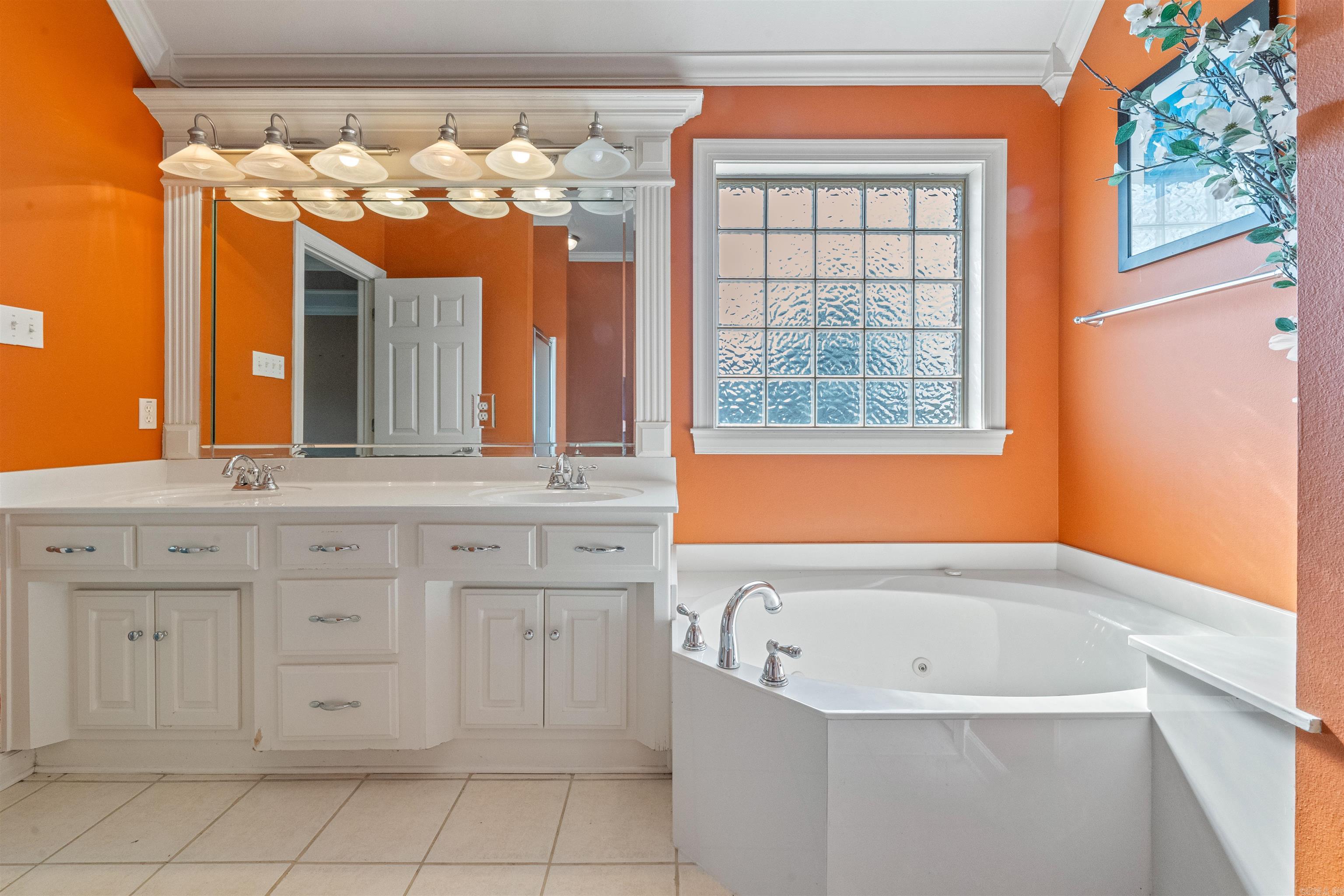 NORTHLAKE - Residential