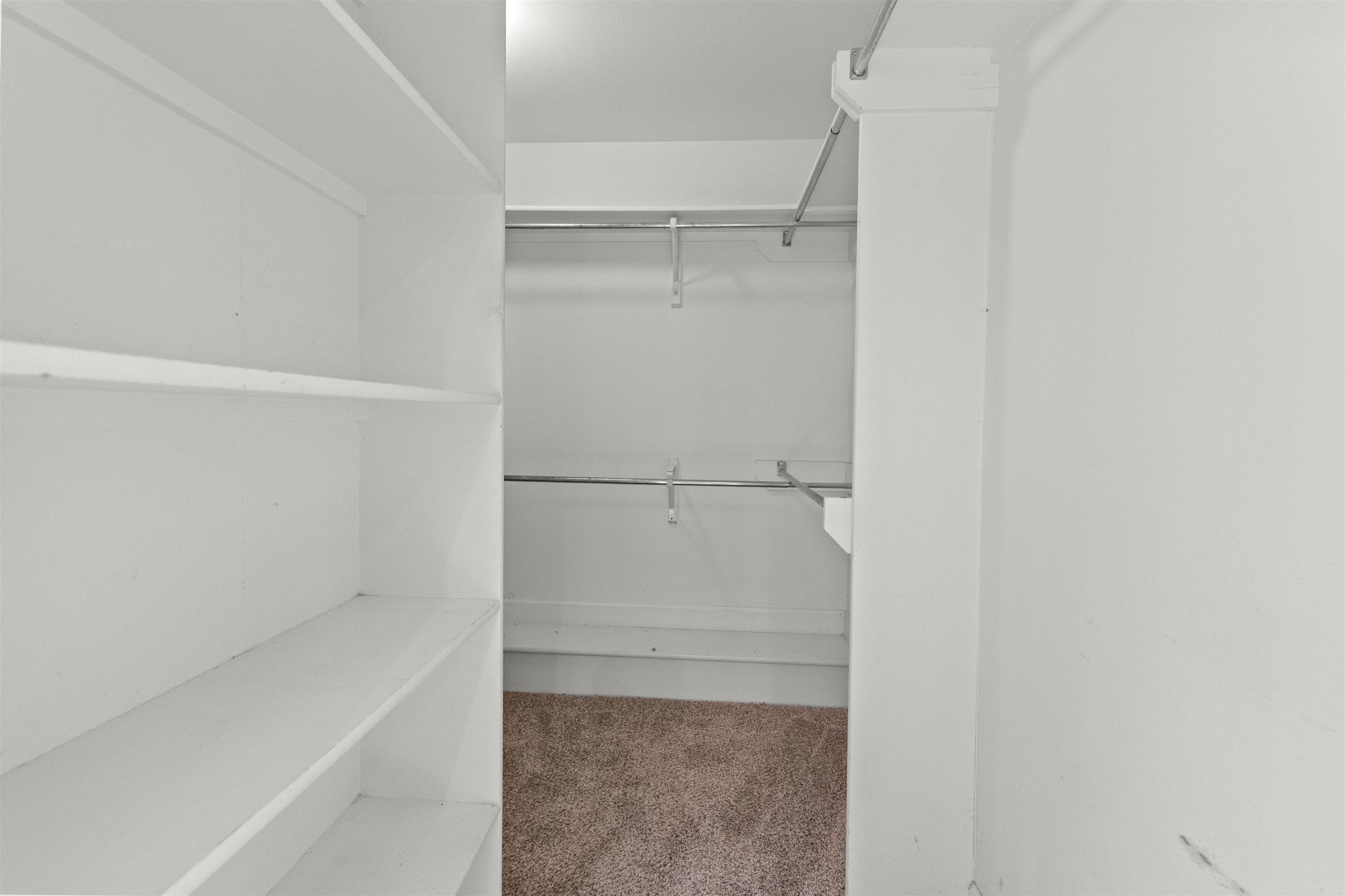 NORTHLAKE - Residential