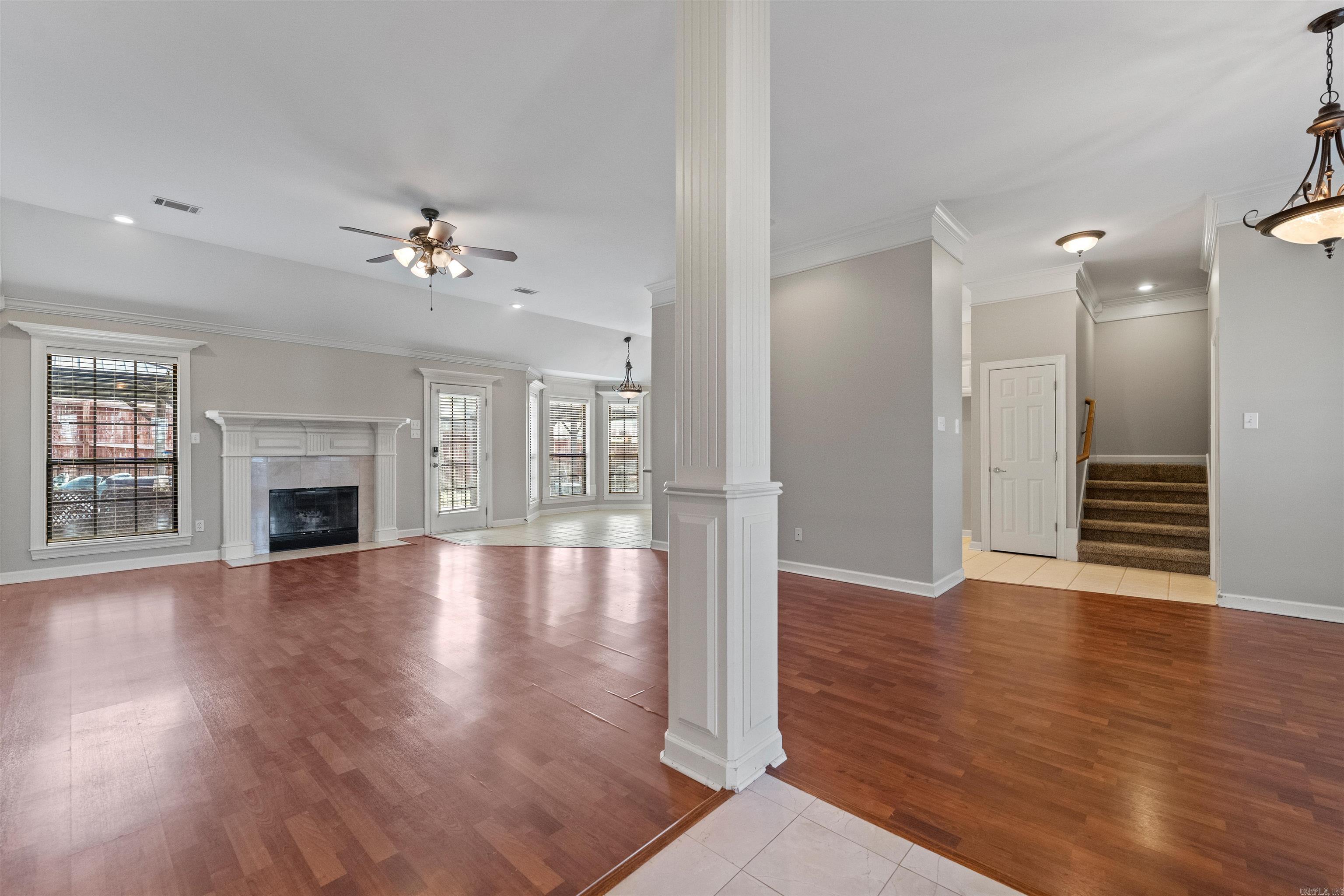 NORTHLAKE - Residential