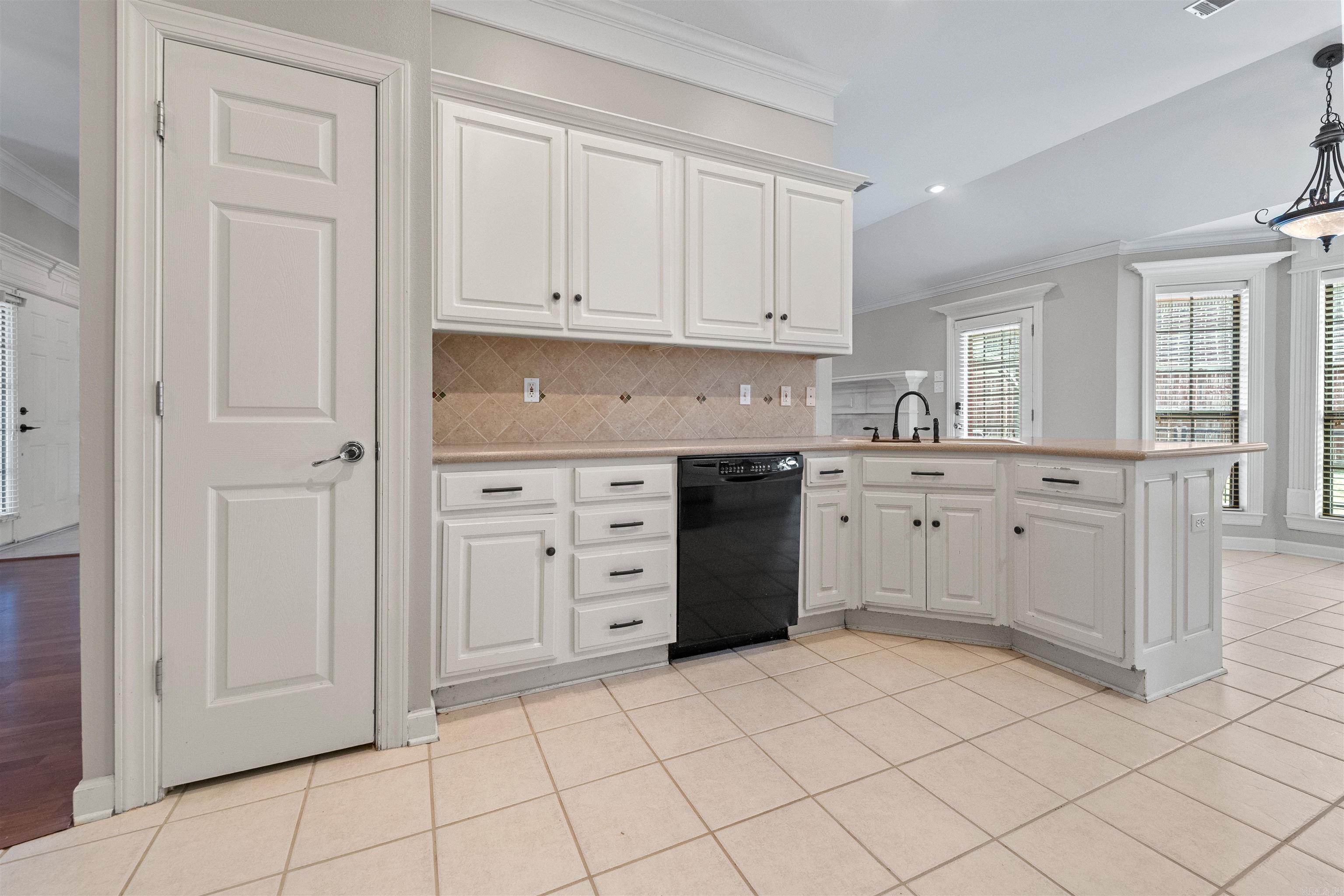 NORTHLAKE - Residential