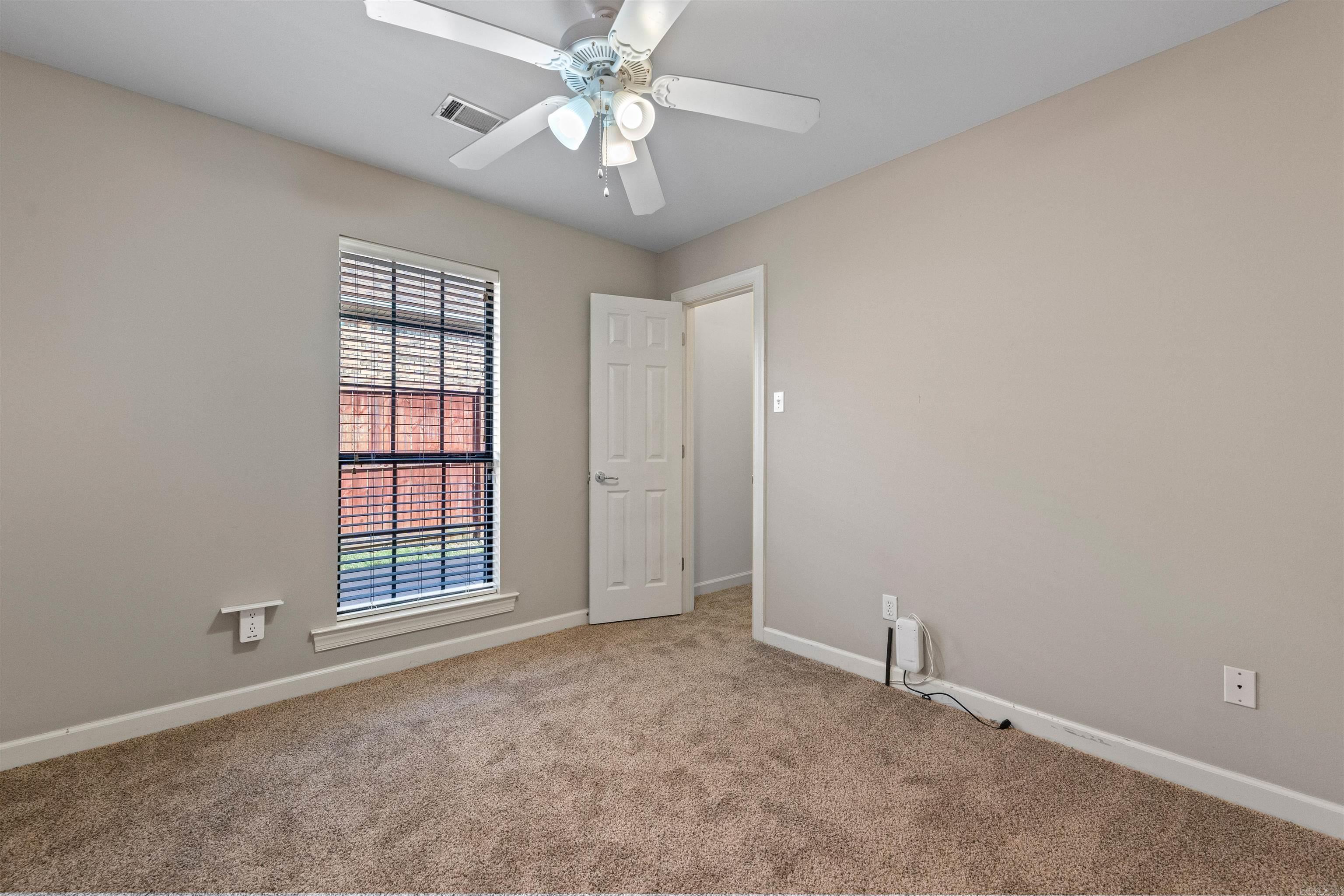 NORTHLAKE - Residential