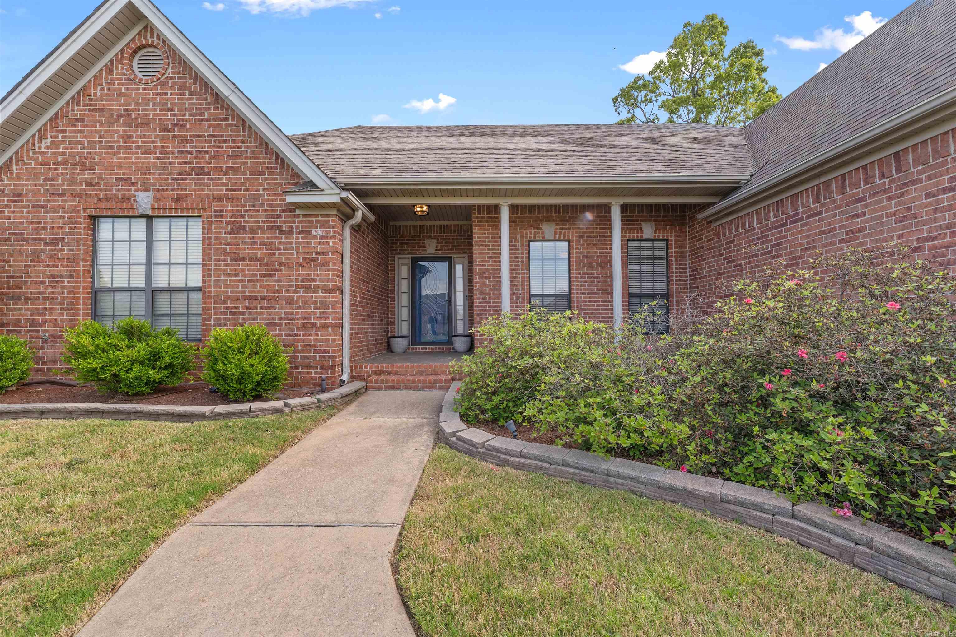 NORTHLAKE - Residential