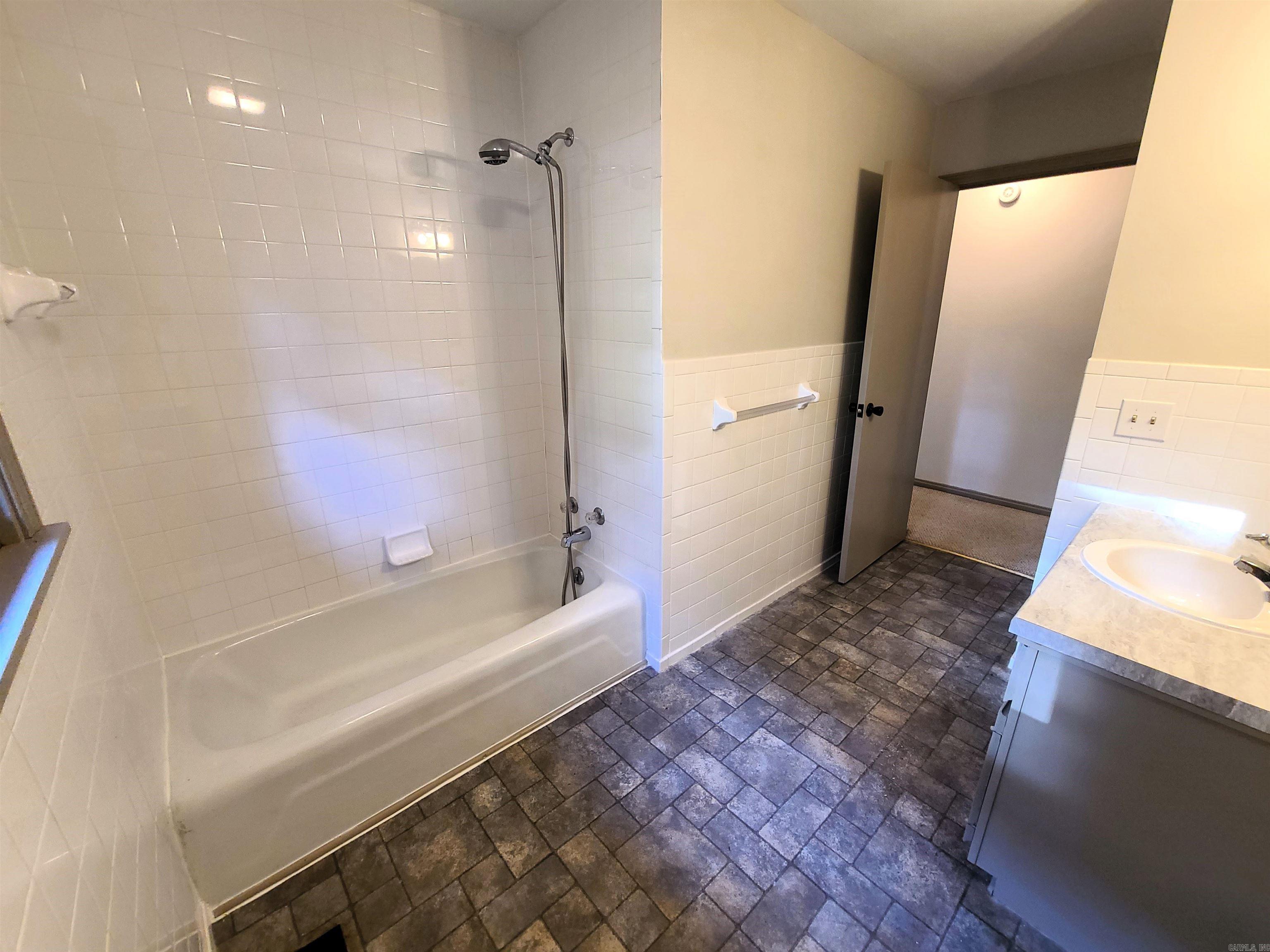 PIGGOTT - Residential