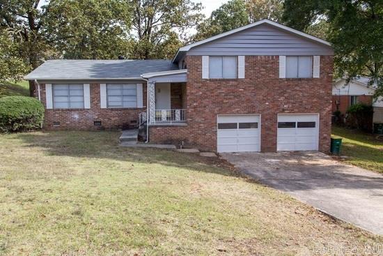 Beautiful home in the mid-town area of Little Rock. This 4bd/2ba home has lots of space through out! Great Location! Easy access to Park Plaza Mall, Target, Starbucks, and St Vincent Hospital. This property is managed by Hoffman Team so beware of scammers - we will never ask you to Cashapp us money. The lease for this property is for 18 months to 2 years with a 3% increase after the first year. Income must be 3x the amount of rent. Deposit, first monthās rent, and the $50 administration fee due before move in. This property does not accept section 8.